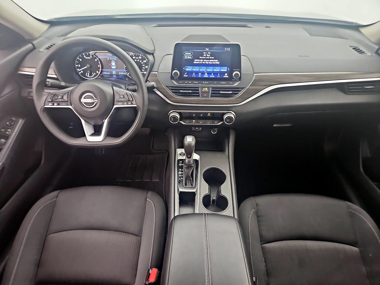 2025 Nissan Altima SV - Photo 10
