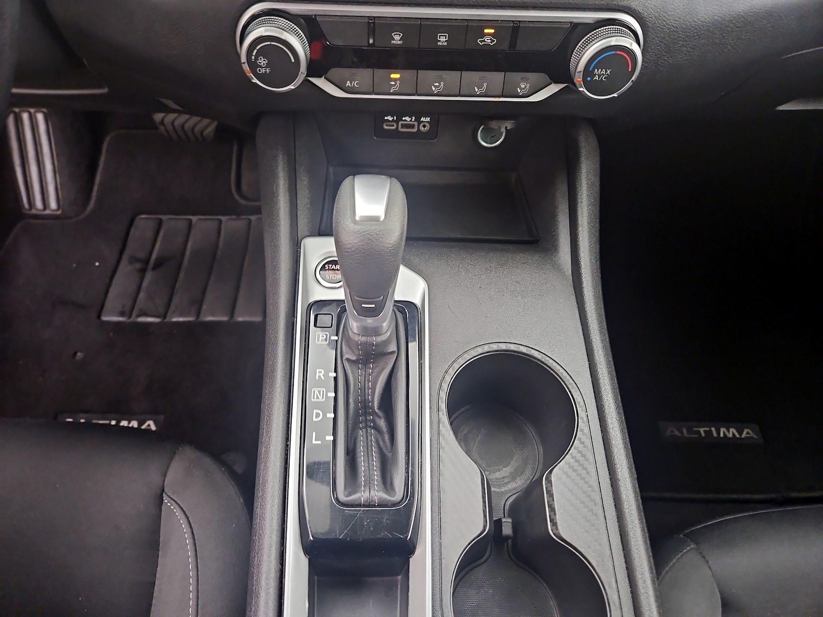 2025 Nissan Altima SV - Photo 18