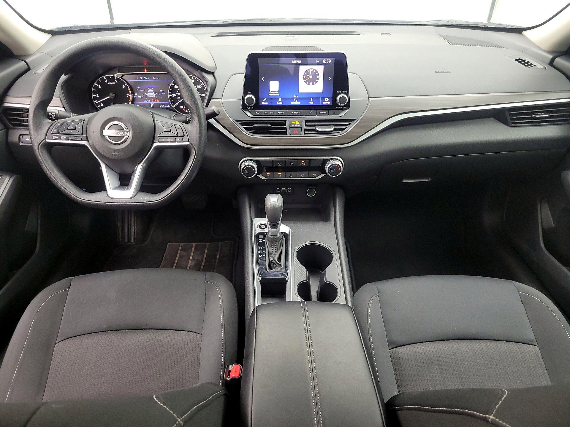 Thumbnail: 2025 Nissan Altima - 9
