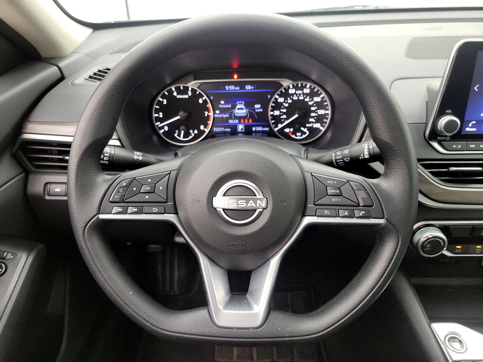 Thumbnail: 2025 Nissan Altima - 10