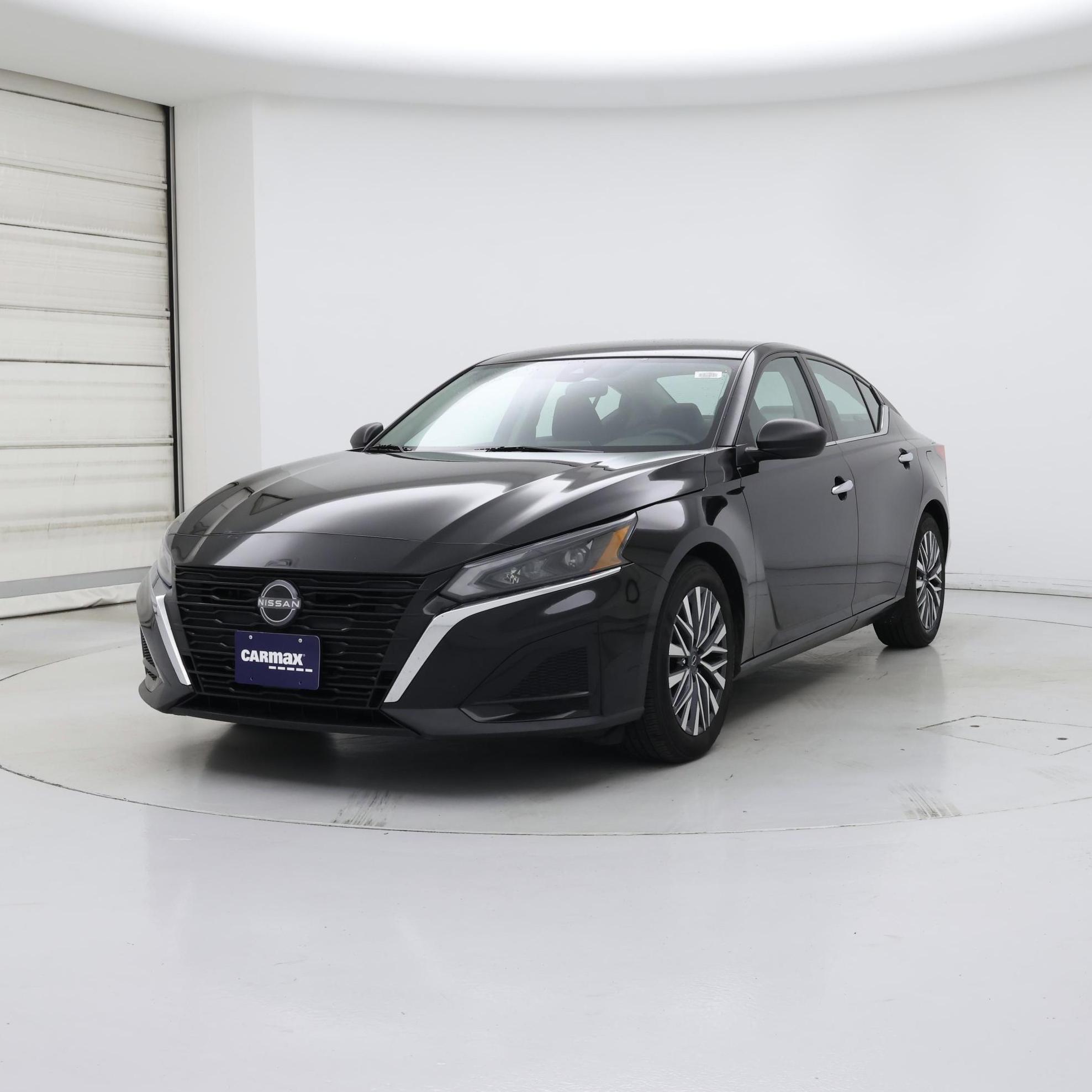 Thumbnail: 2025 Nissan Altima - 4