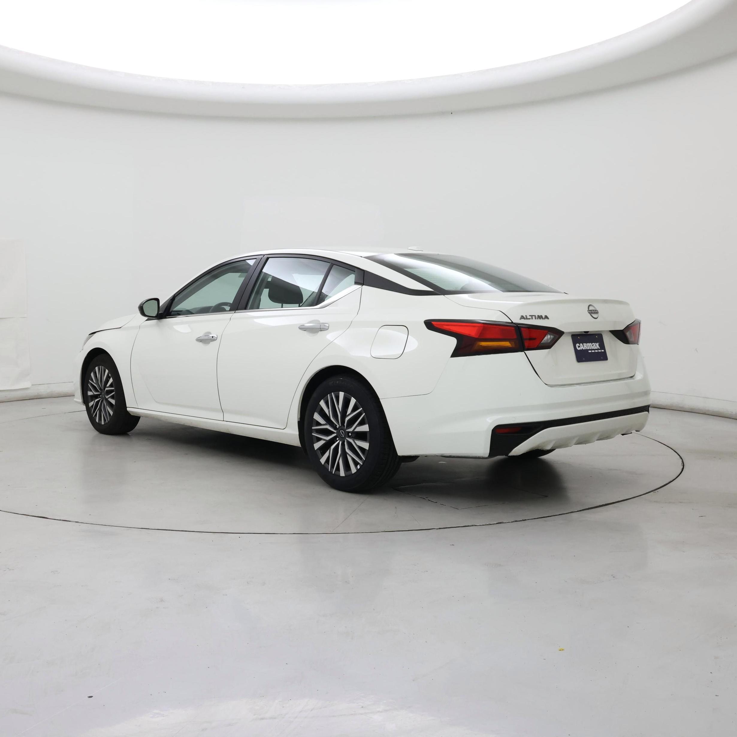 Thumbnail: 2025 Nissan Altima - 2