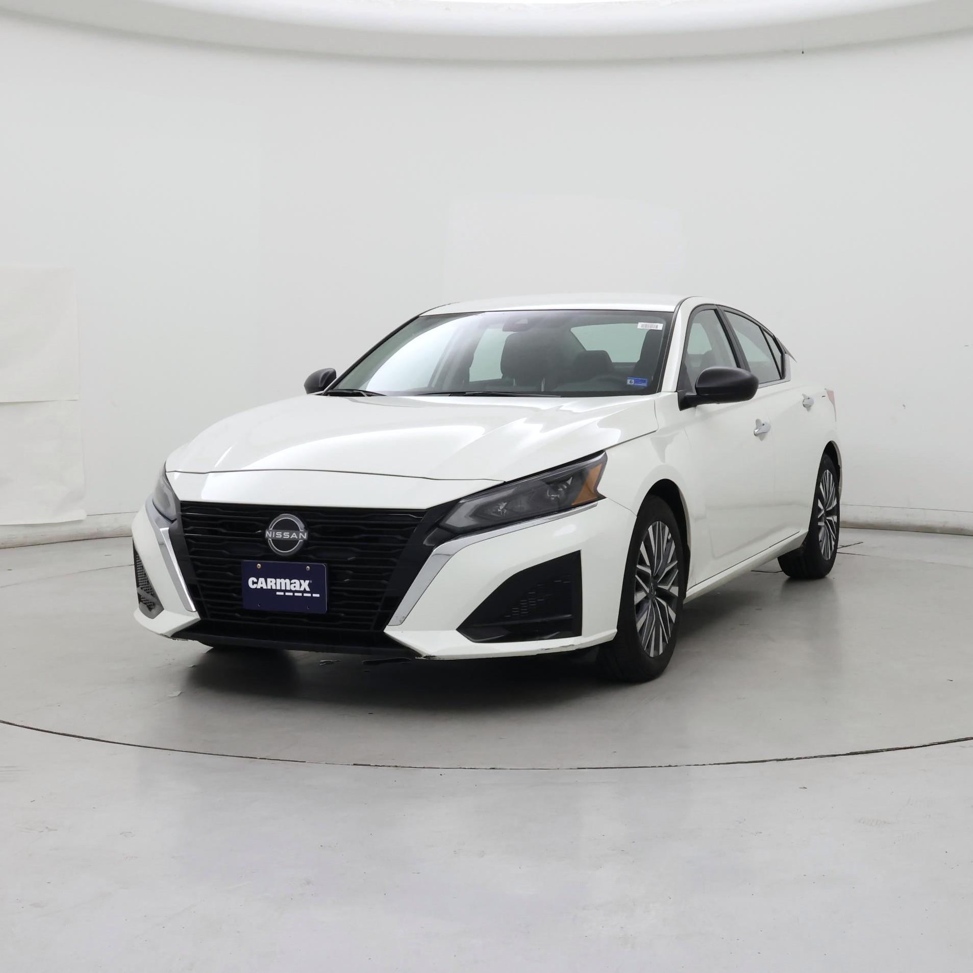 Thumbnail: 2025 Nissan Altima - 4