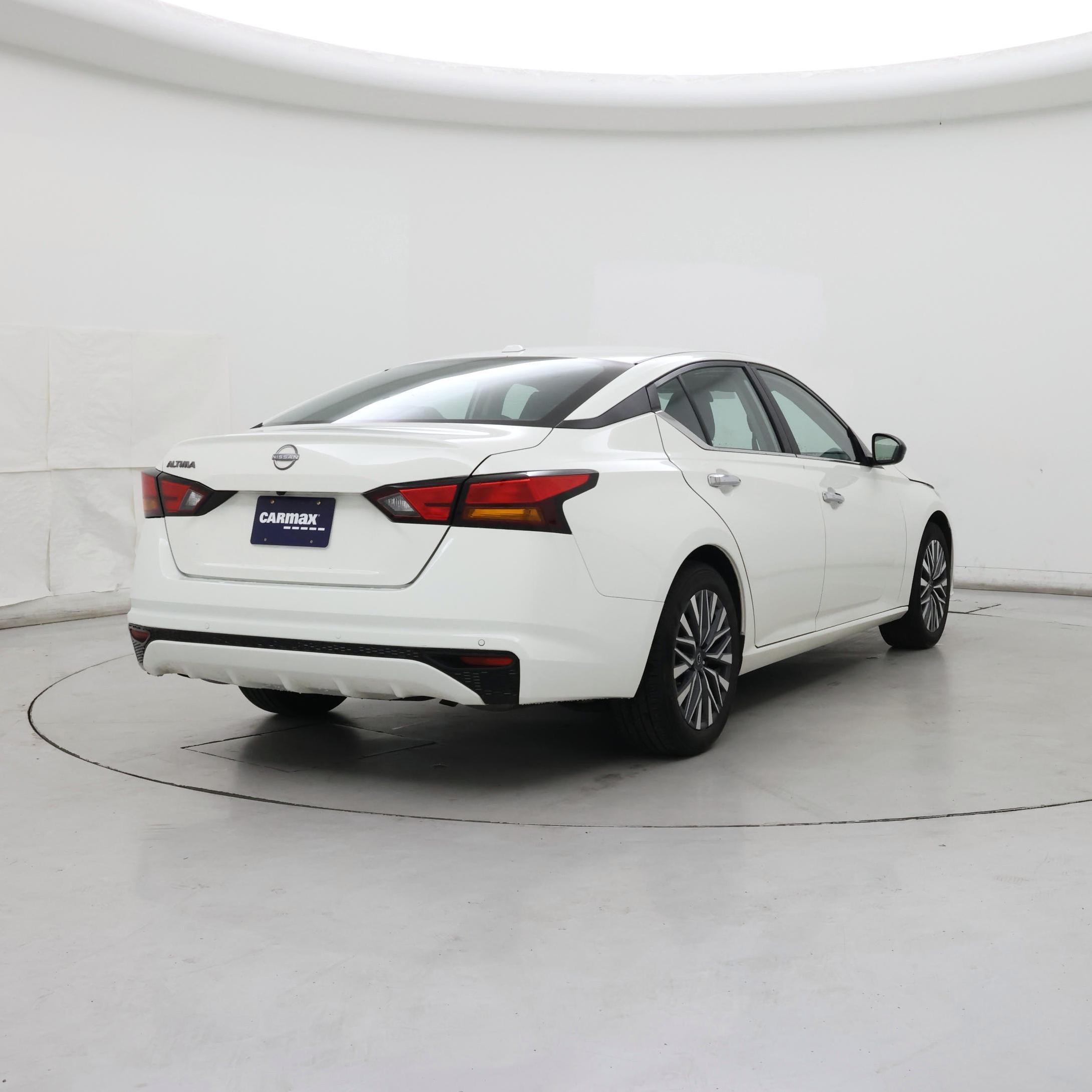 Thumbnail: 2025 Nissan Altima - 8