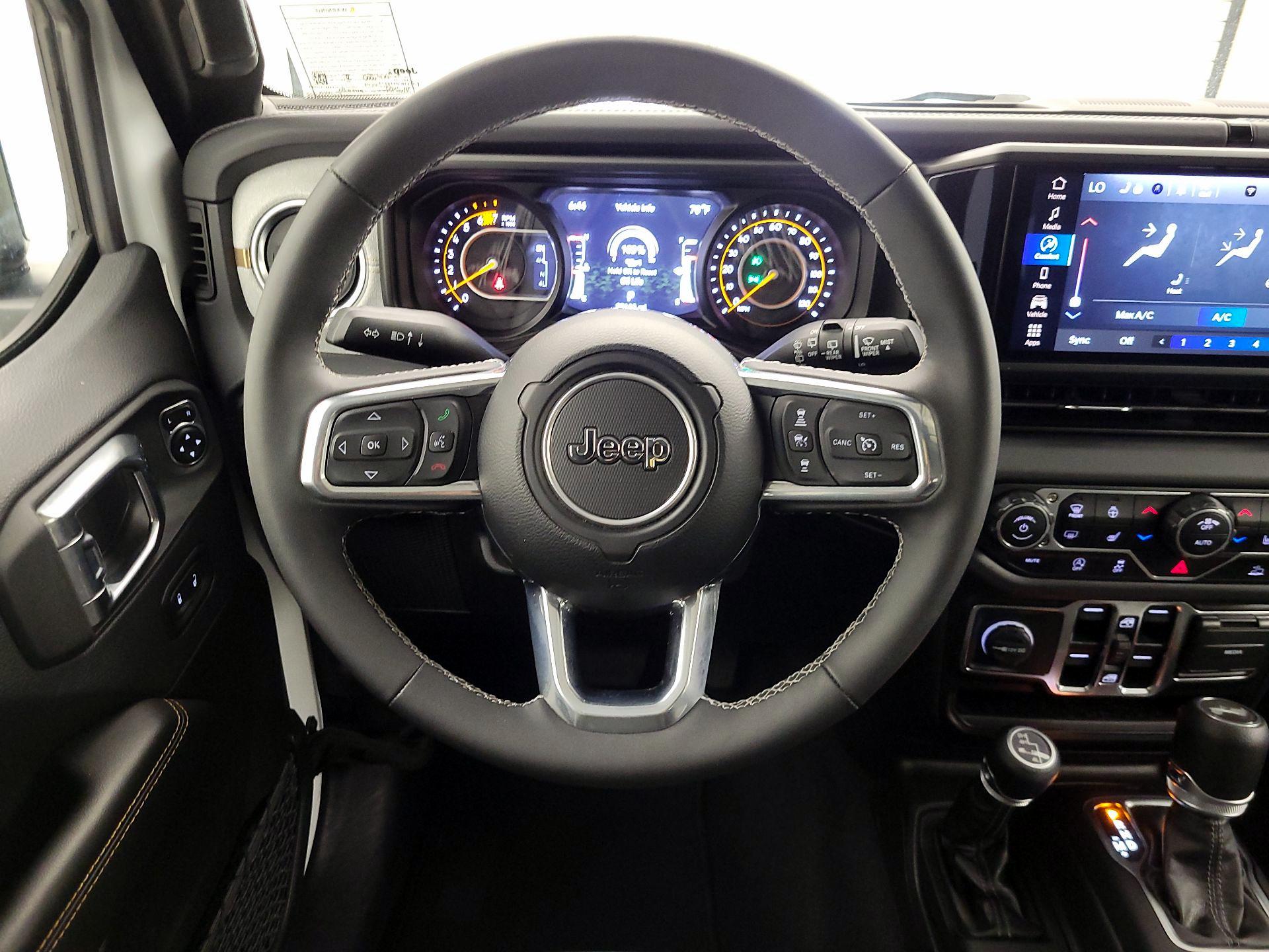 Thumbnail: 2025 Jeep Wrangler - 10