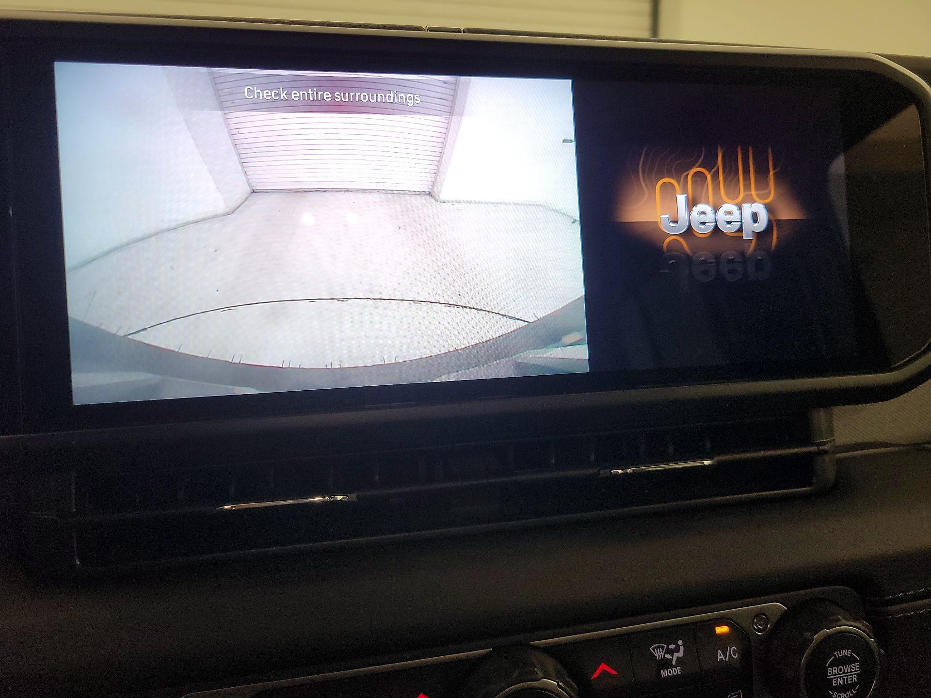 Thumbnail: 2025 Jeep Wrangler - 14