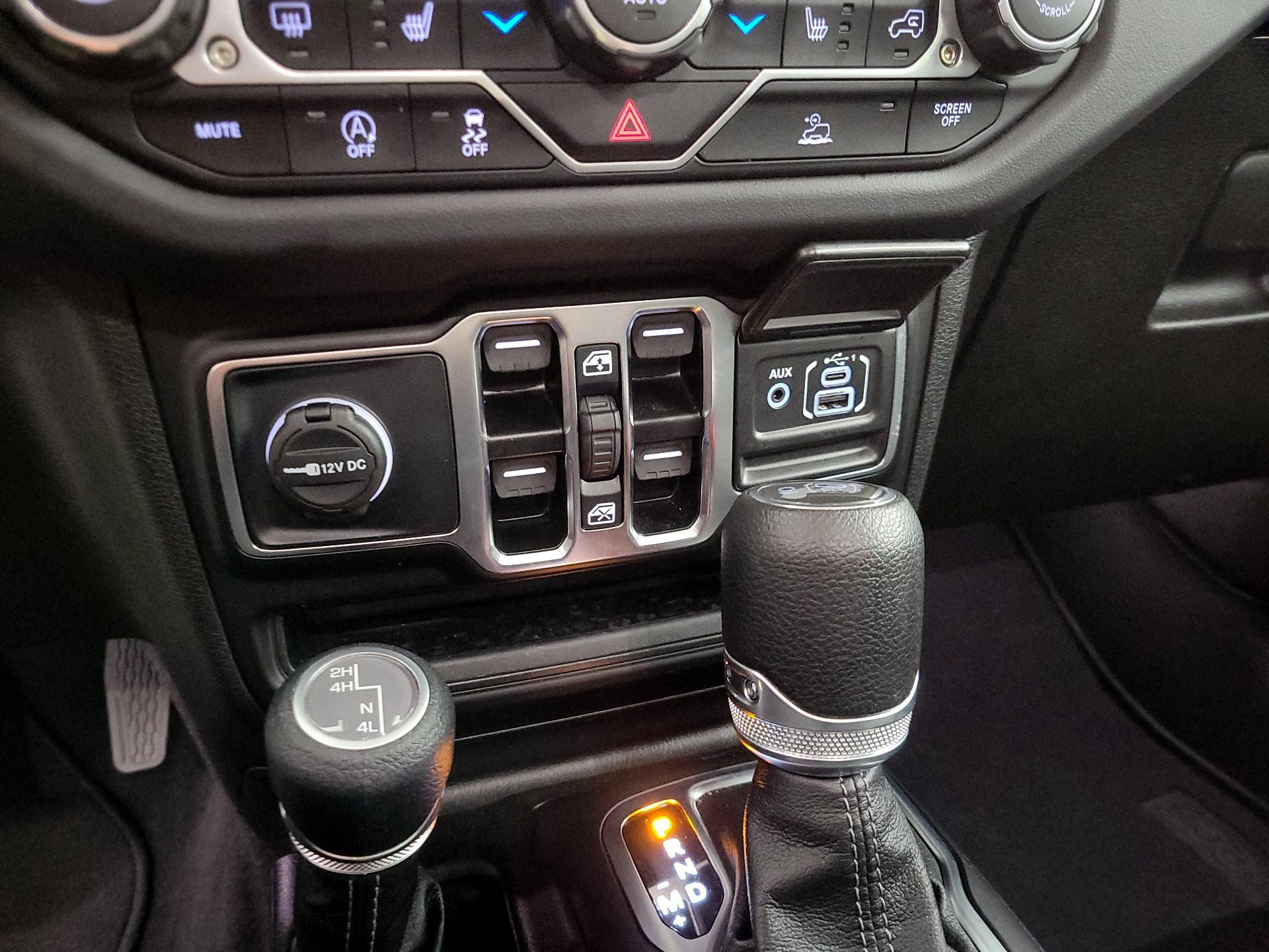 Thumbnail: 2025 Jeep Wrangler - 18