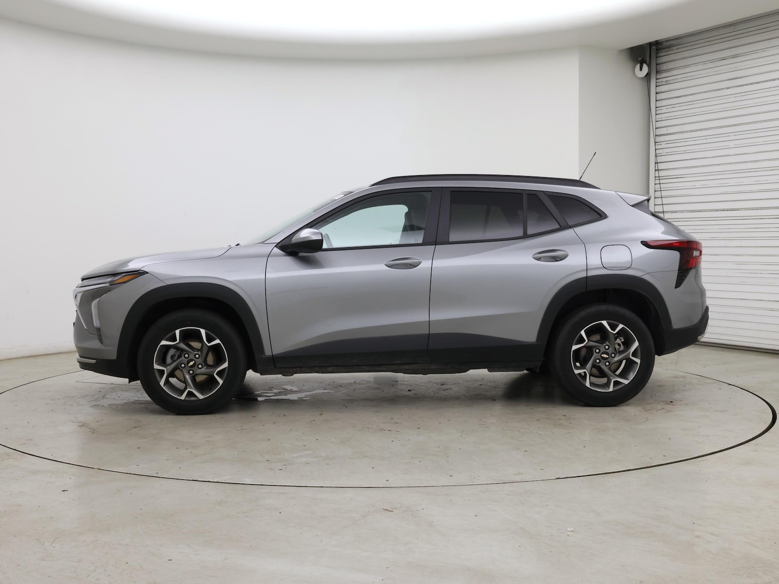 2025 Chevrolet Trax LT - Photo 4