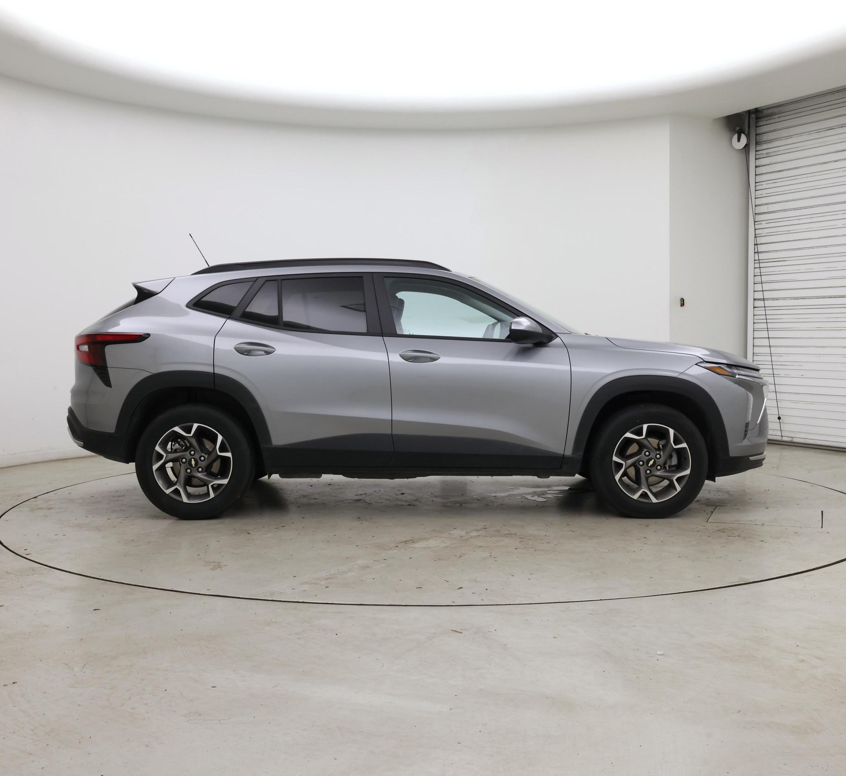 Thumbnail: 2025 Chevrolet Trax - 7