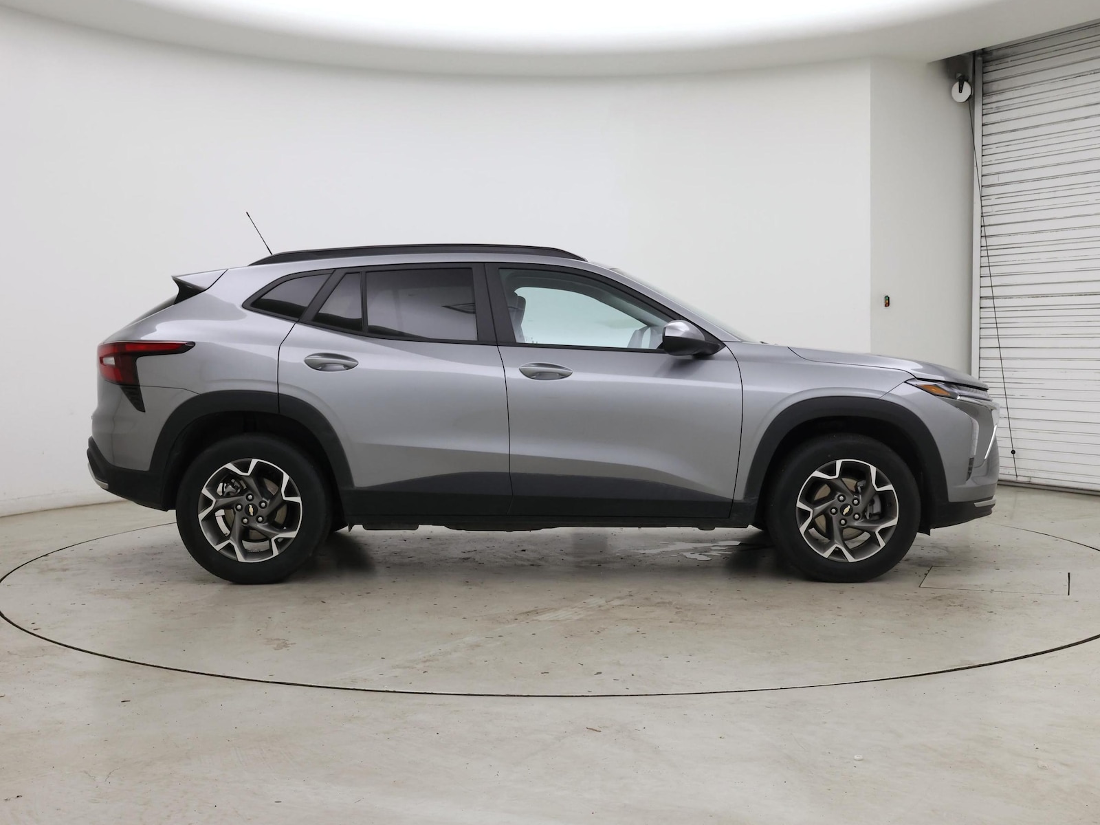 2025 Chevrolet Trax LT - Photo 8