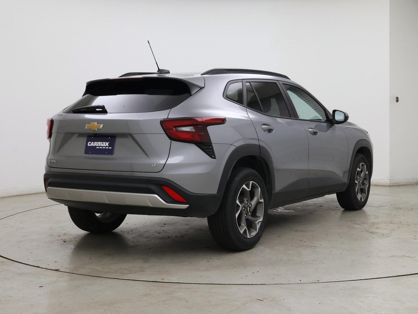 2025 Chevrolet Trax LT - Photo 9