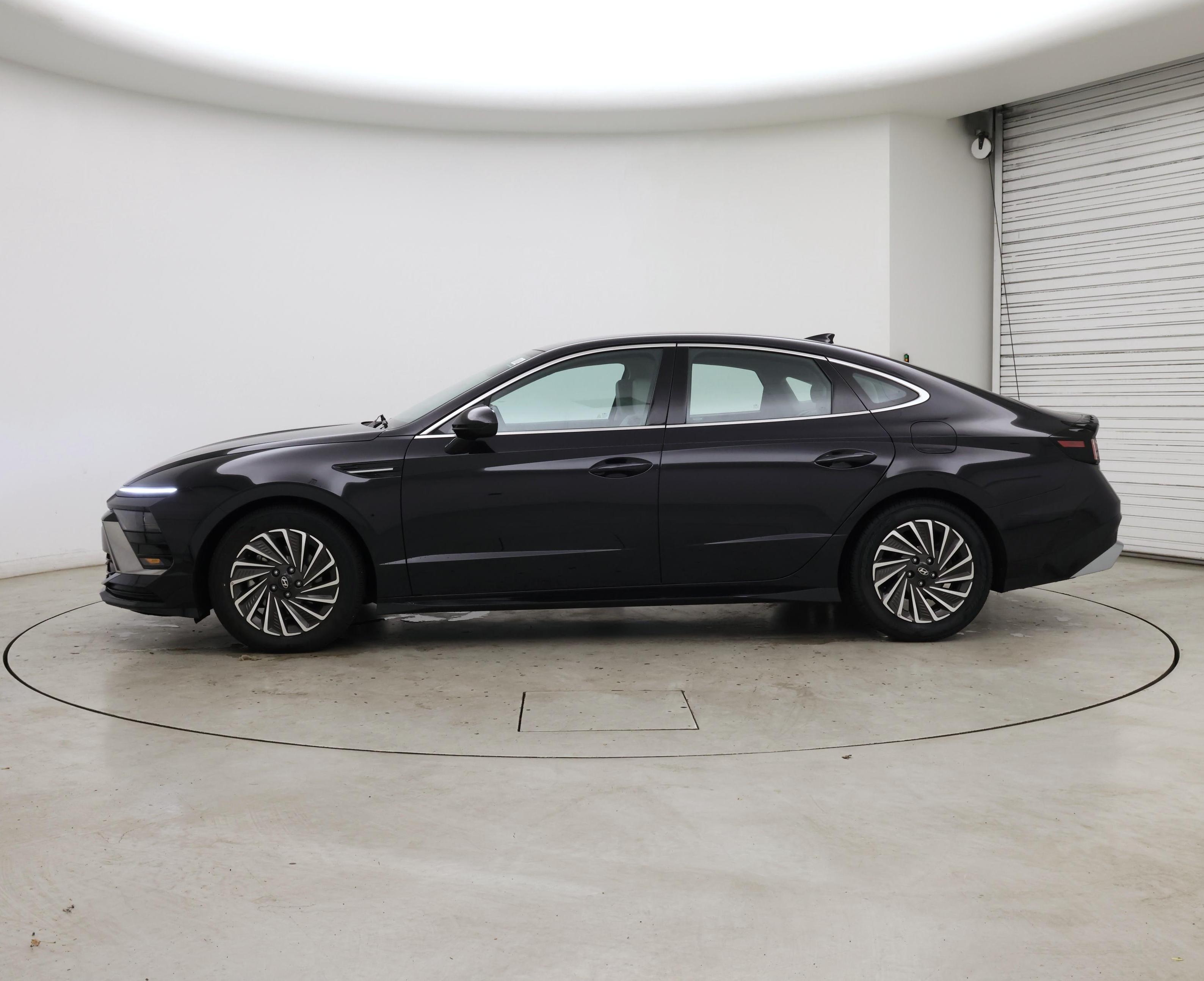 Thumbnail: 2025 Hyundai Sonata - 3