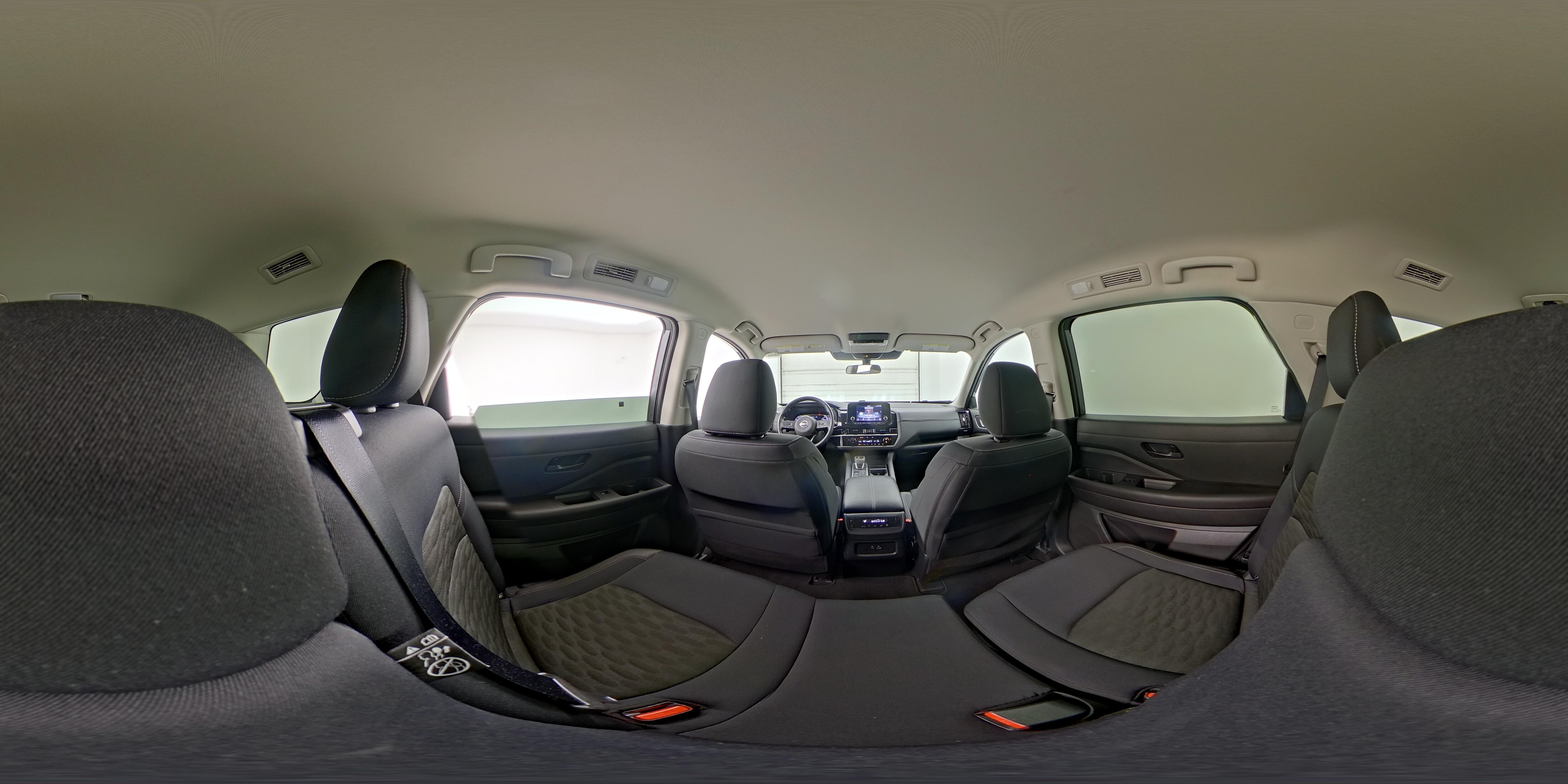 2025 Nissan Pathfinder SV - Photo 27