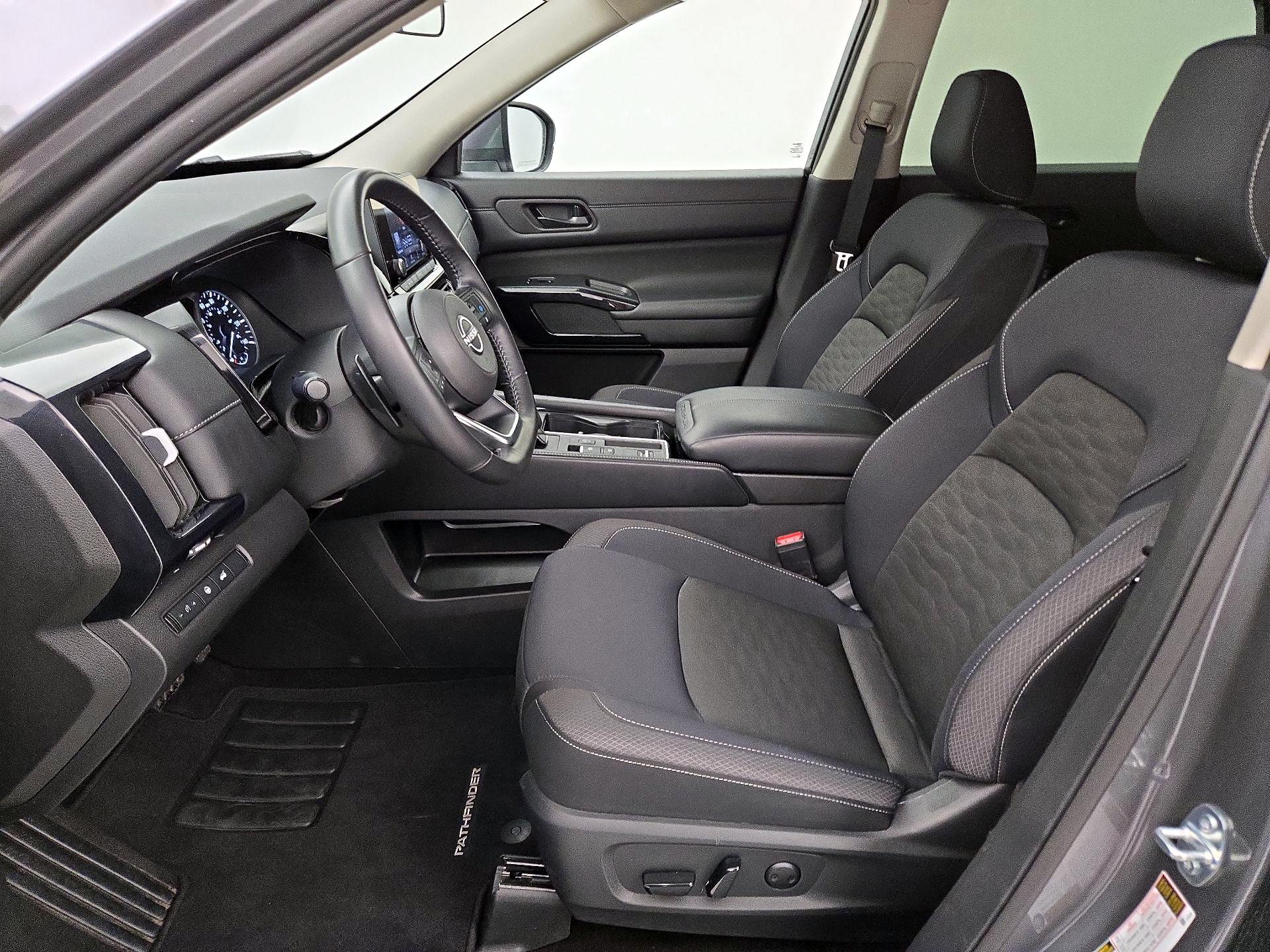 Thumbnail: 2025 Nissan Pathfinder - 11