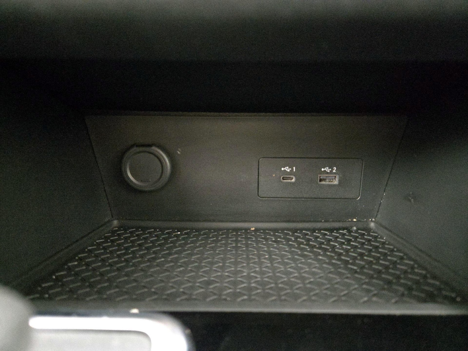 2025 Nissan Pathfinder SV - Photo 19