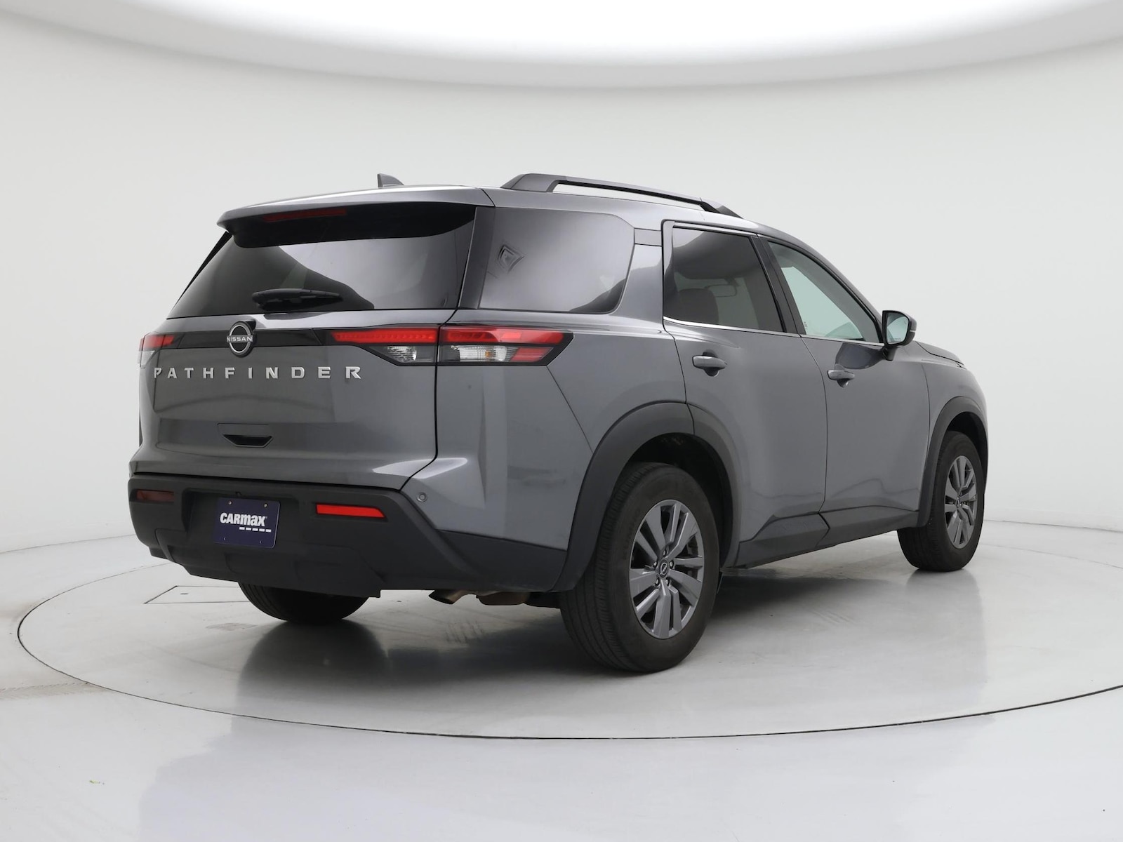 2025 Nissan Pathfinder SV - Photo 9