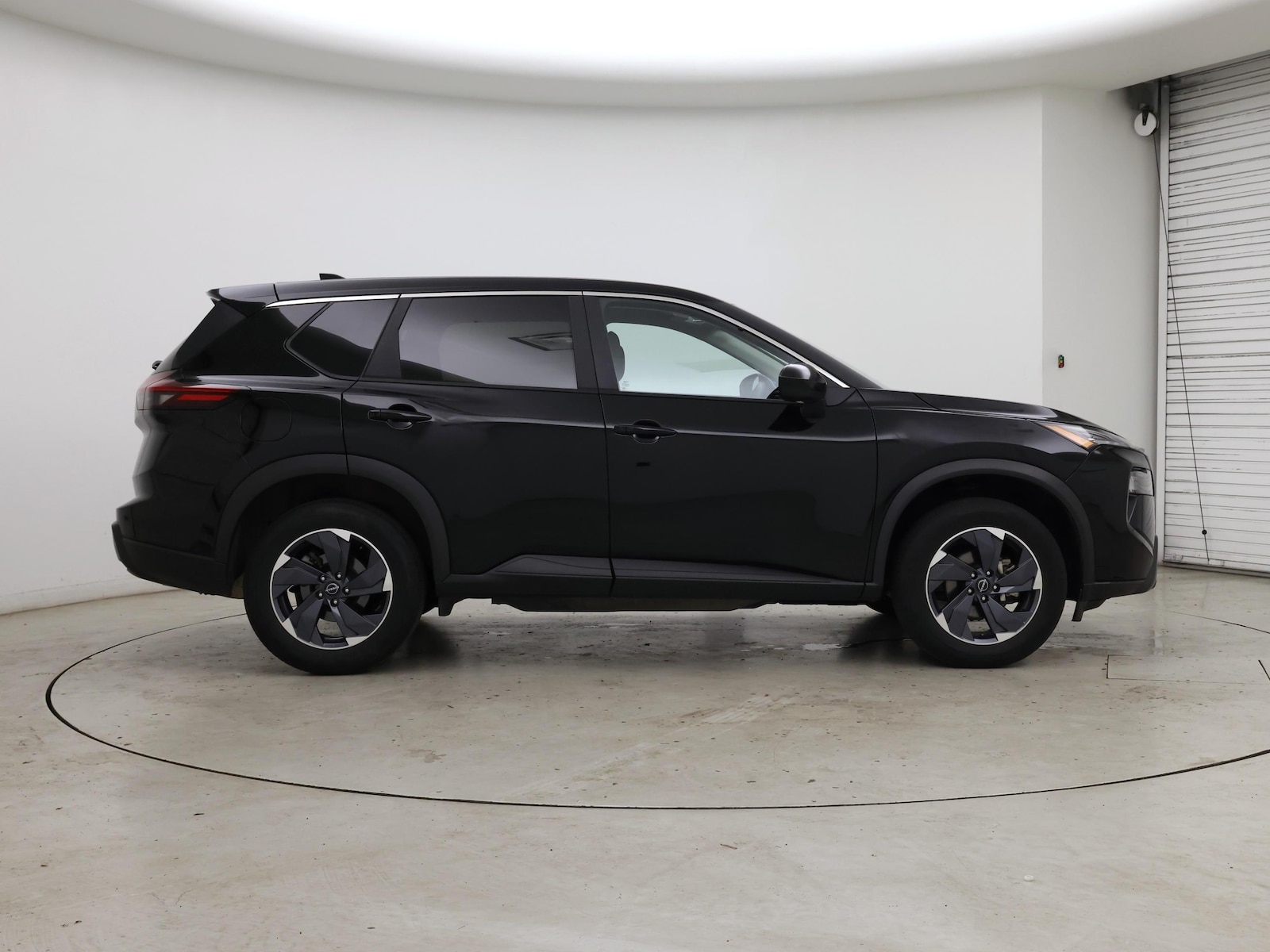 2025 Nissan Rogue SV - Photo 8
