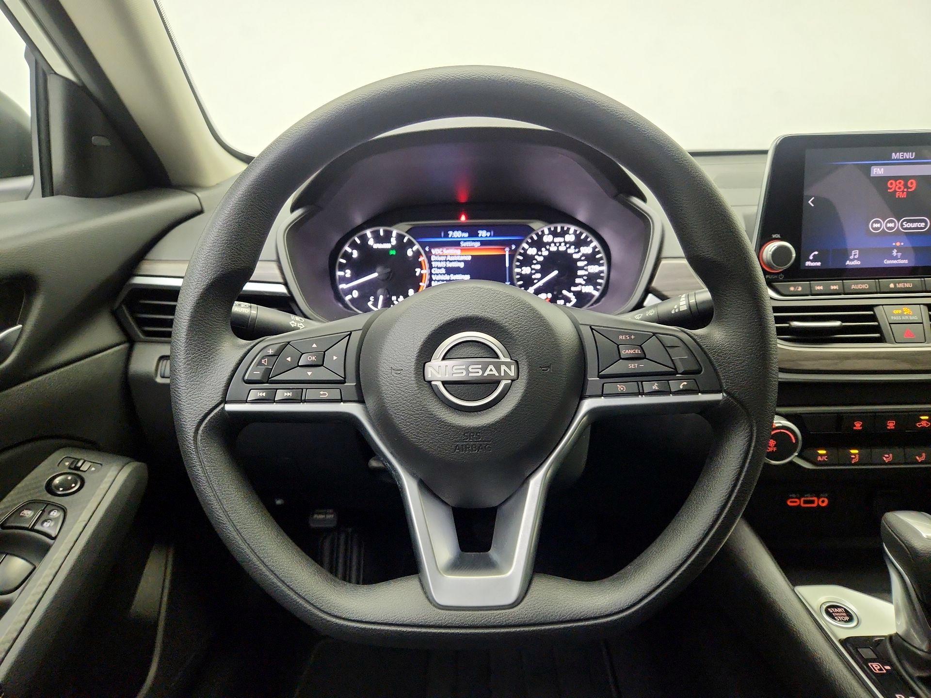 Thumbnail: 2025 Nissan Altima - 10