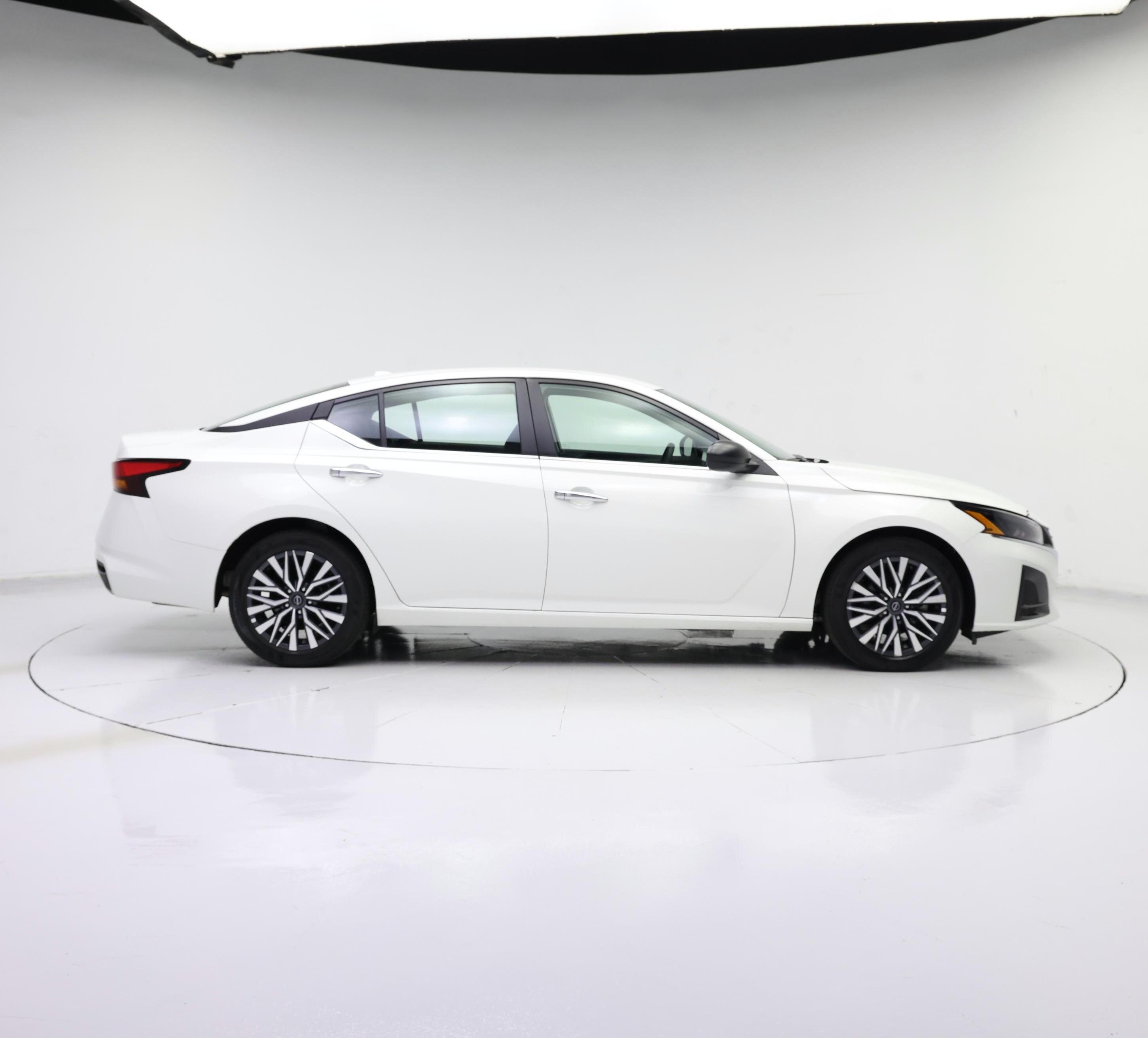 Thumbnail: 2025 Nissan Altima - 7