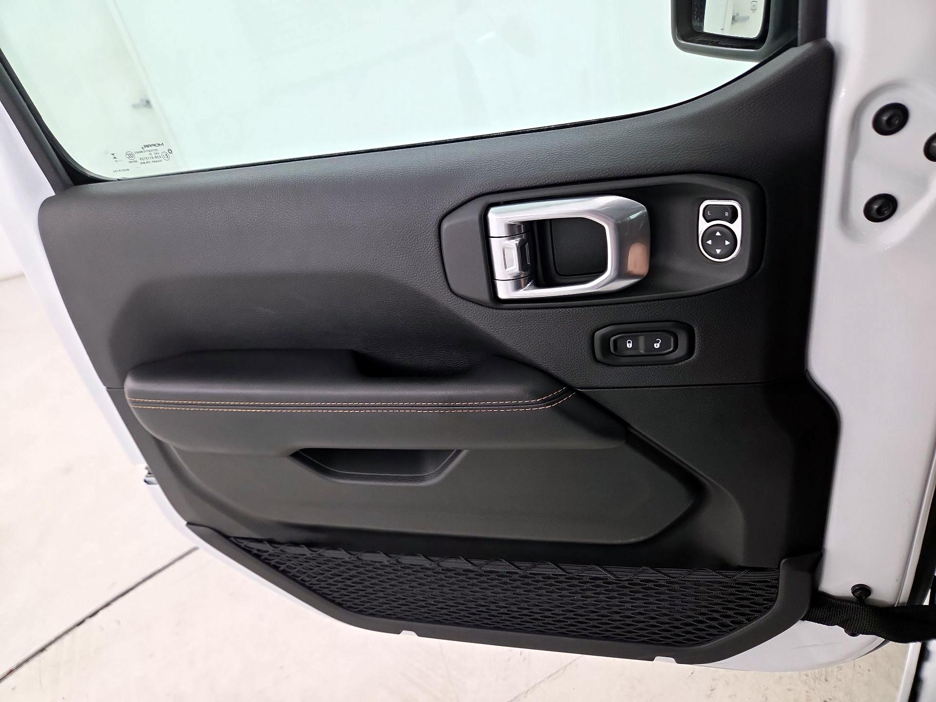 Thumbnail: 2025 Jeep Wrangler - 12