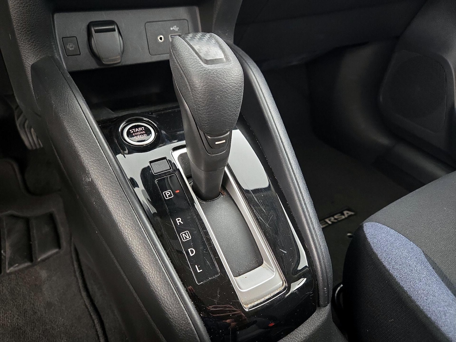 2025 Nissan Versa Sedan SV - Photo 17