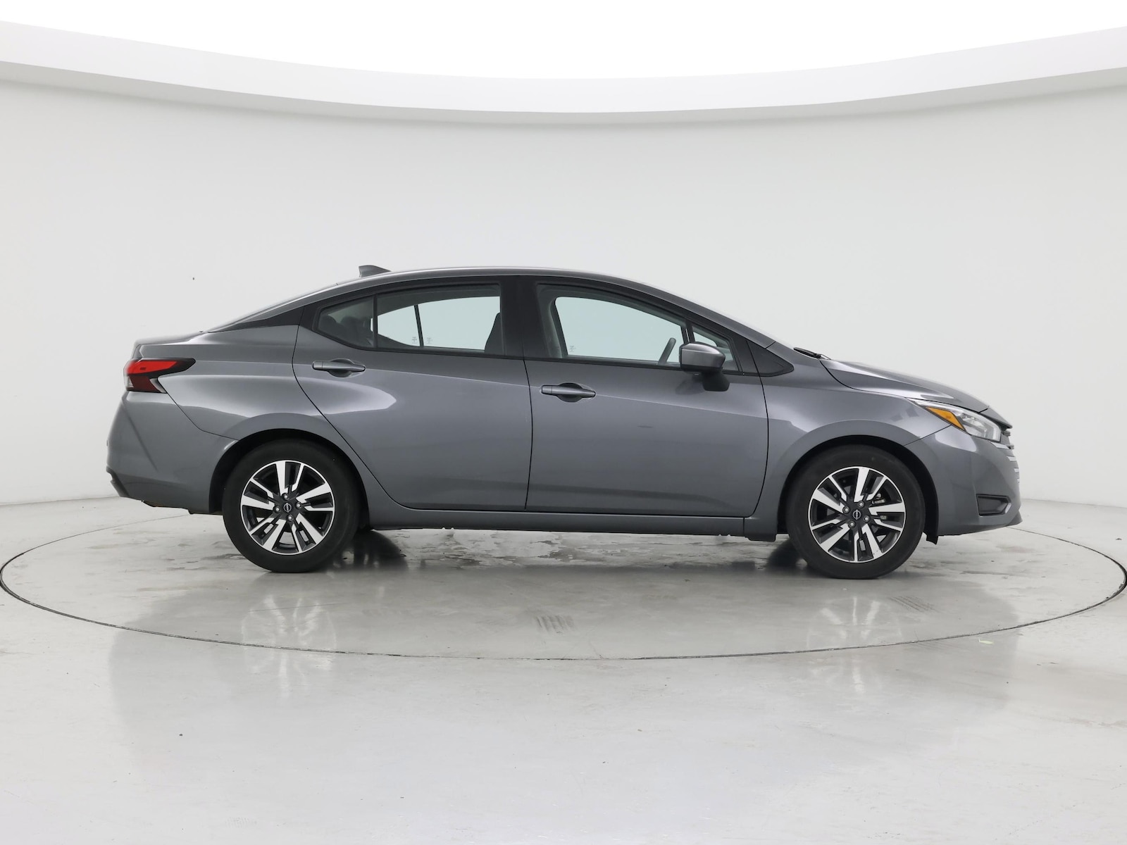 2025 Nissan Versa Sedan SV - Photo 8