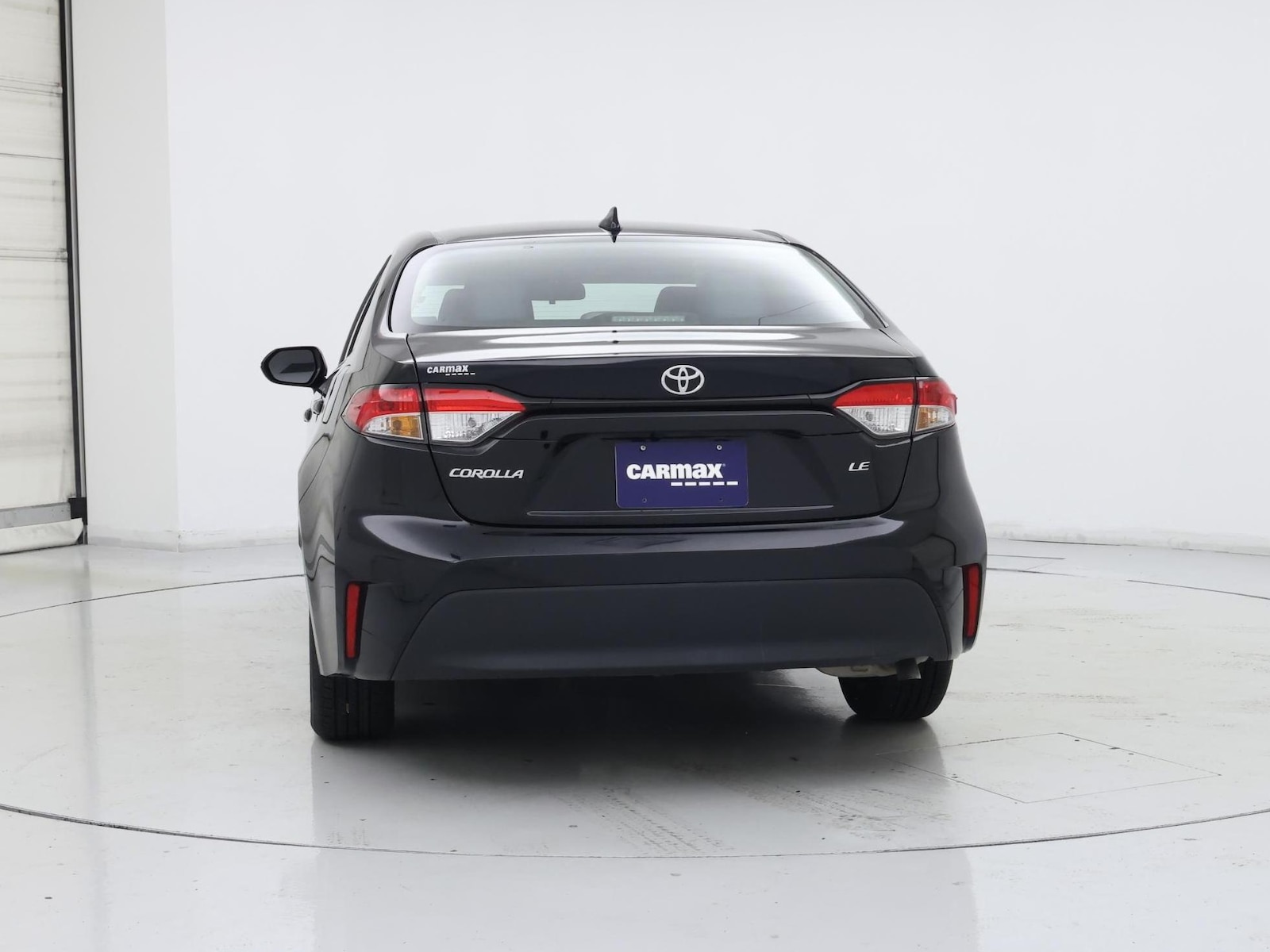 2025 Toyota Corolla LE - Photo 7