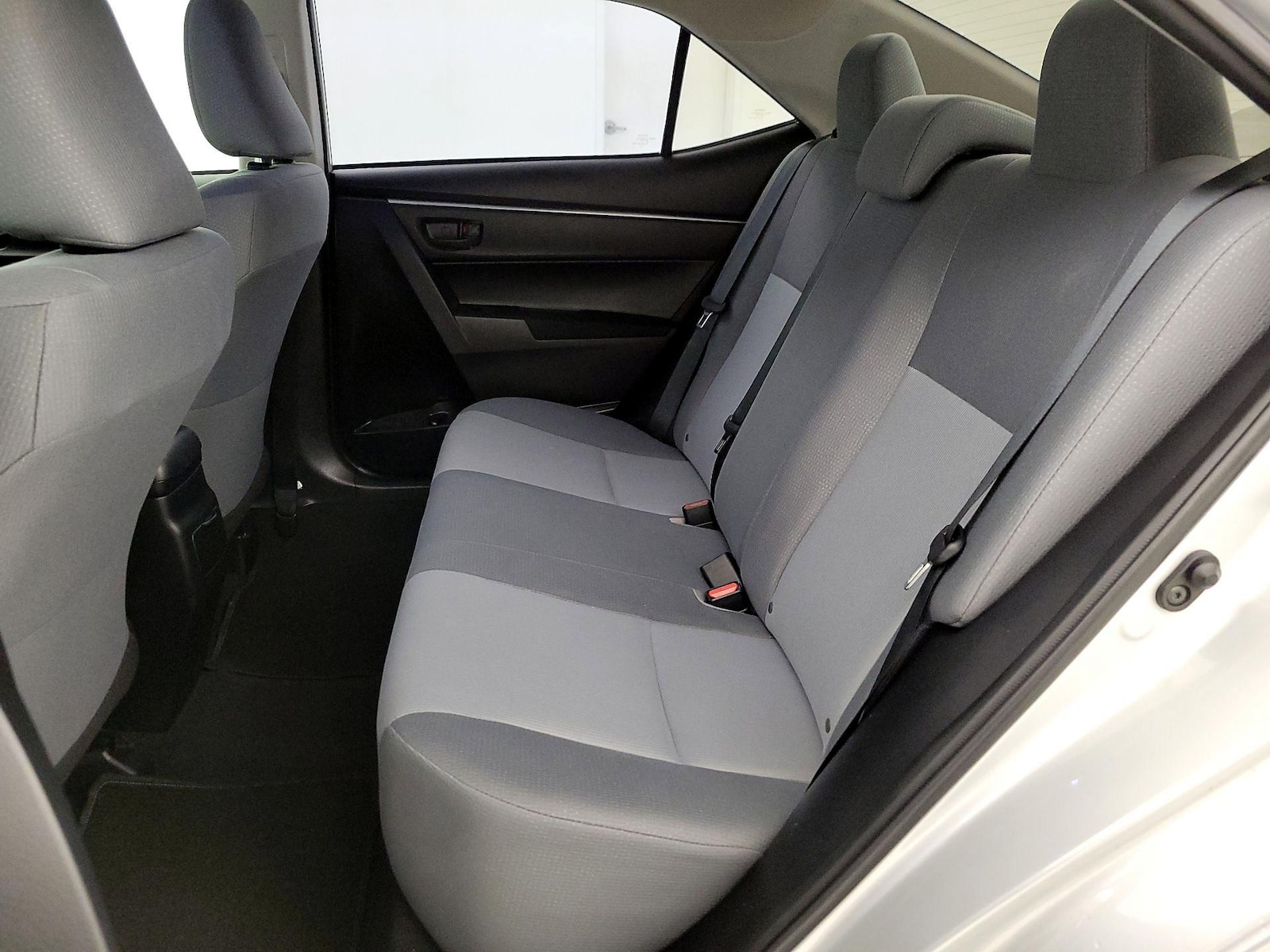 2016 Toyota Corolla L - Photo 20