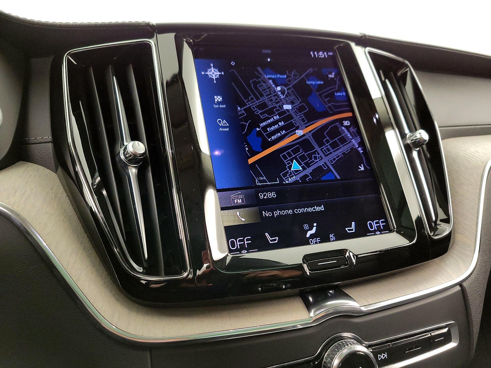 Thumbnail: 2021 Volvo XC60 - 14