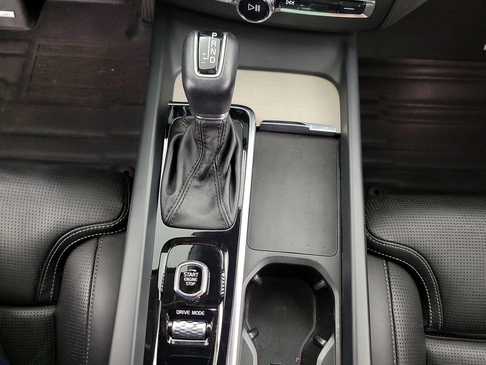 2021 Volvo XC60 Inscription - Photo 19