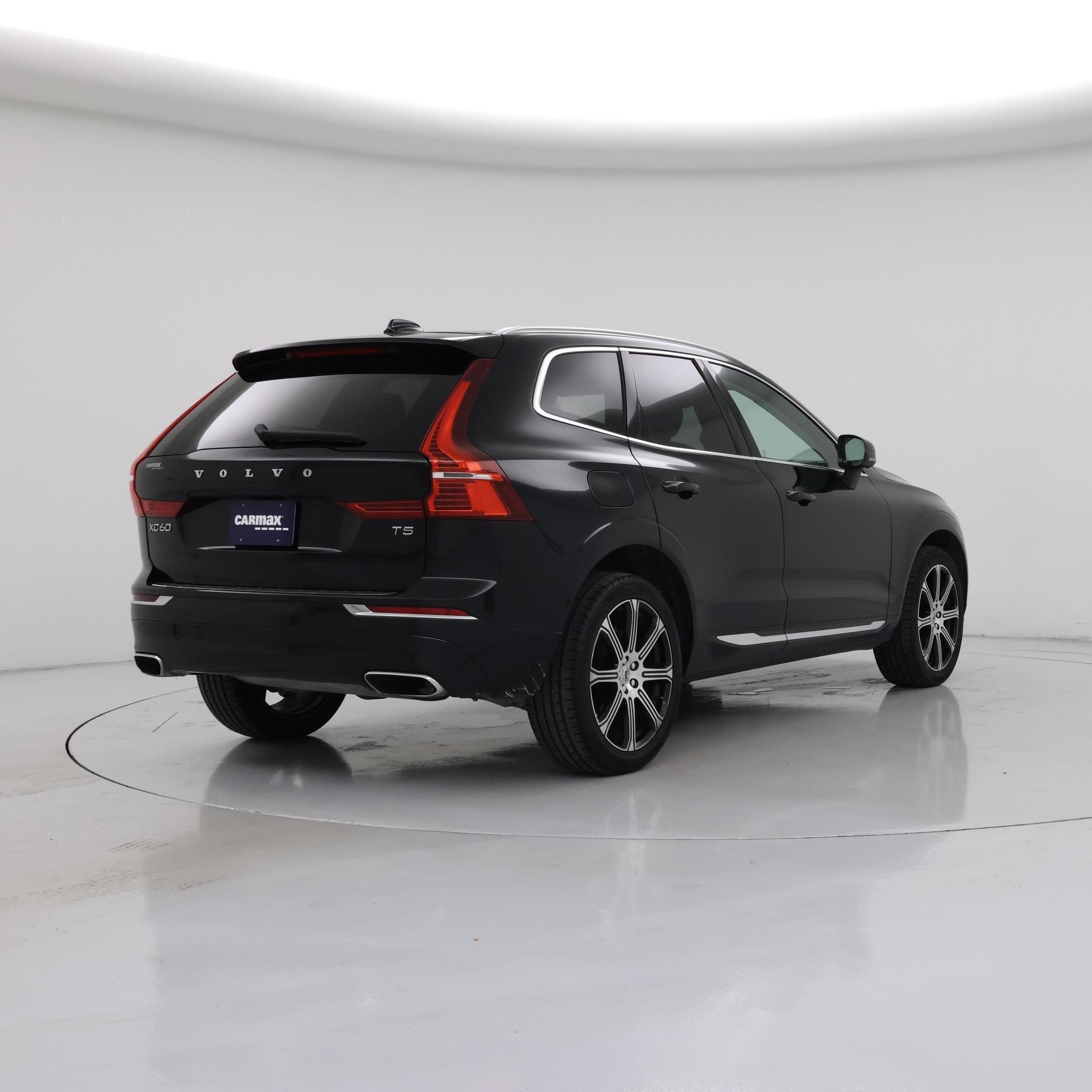 Thumbnail: 2021 Volvo XC60 - 8