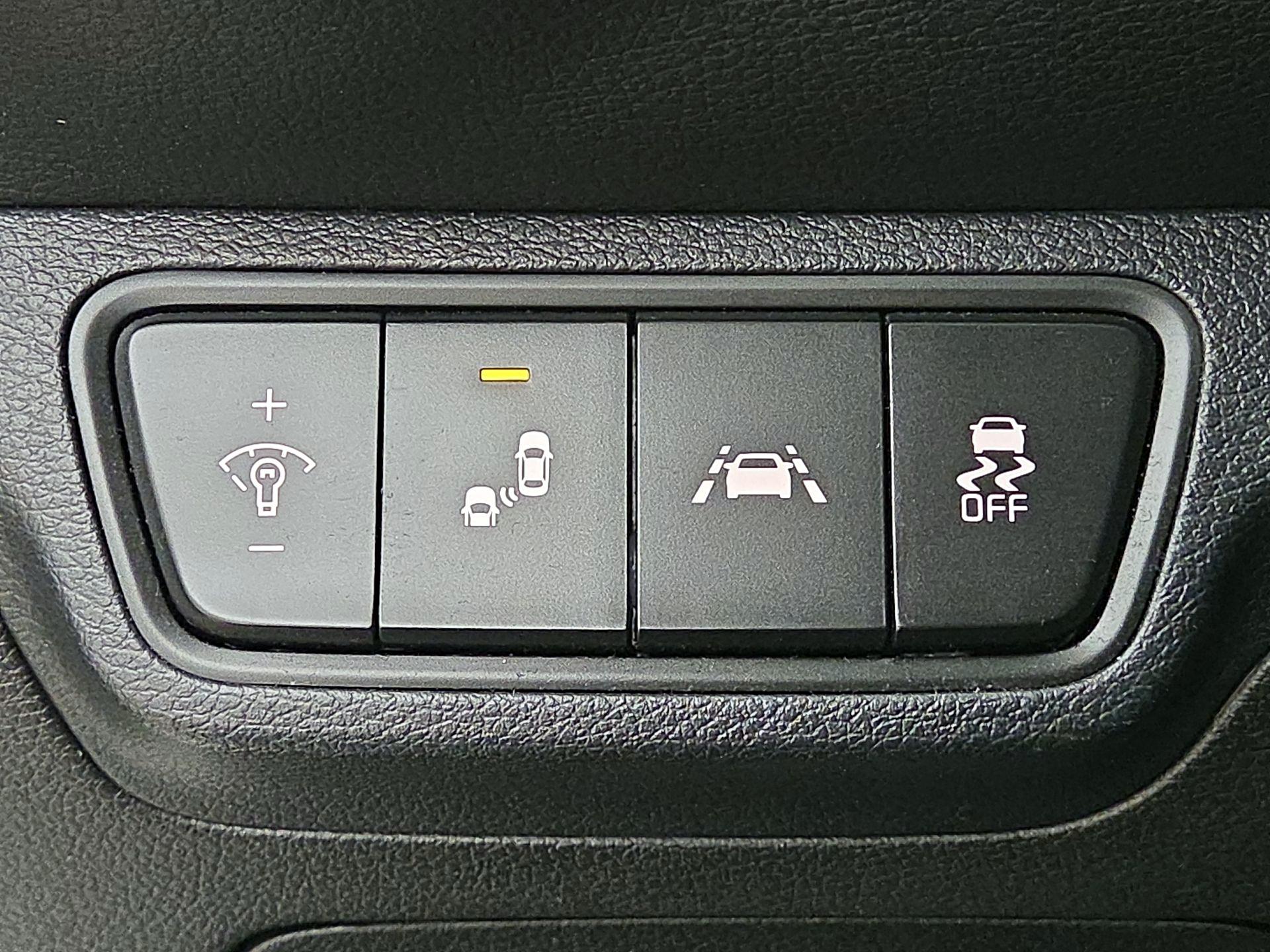 Thumbnail: 2021 Kia Forte - 13