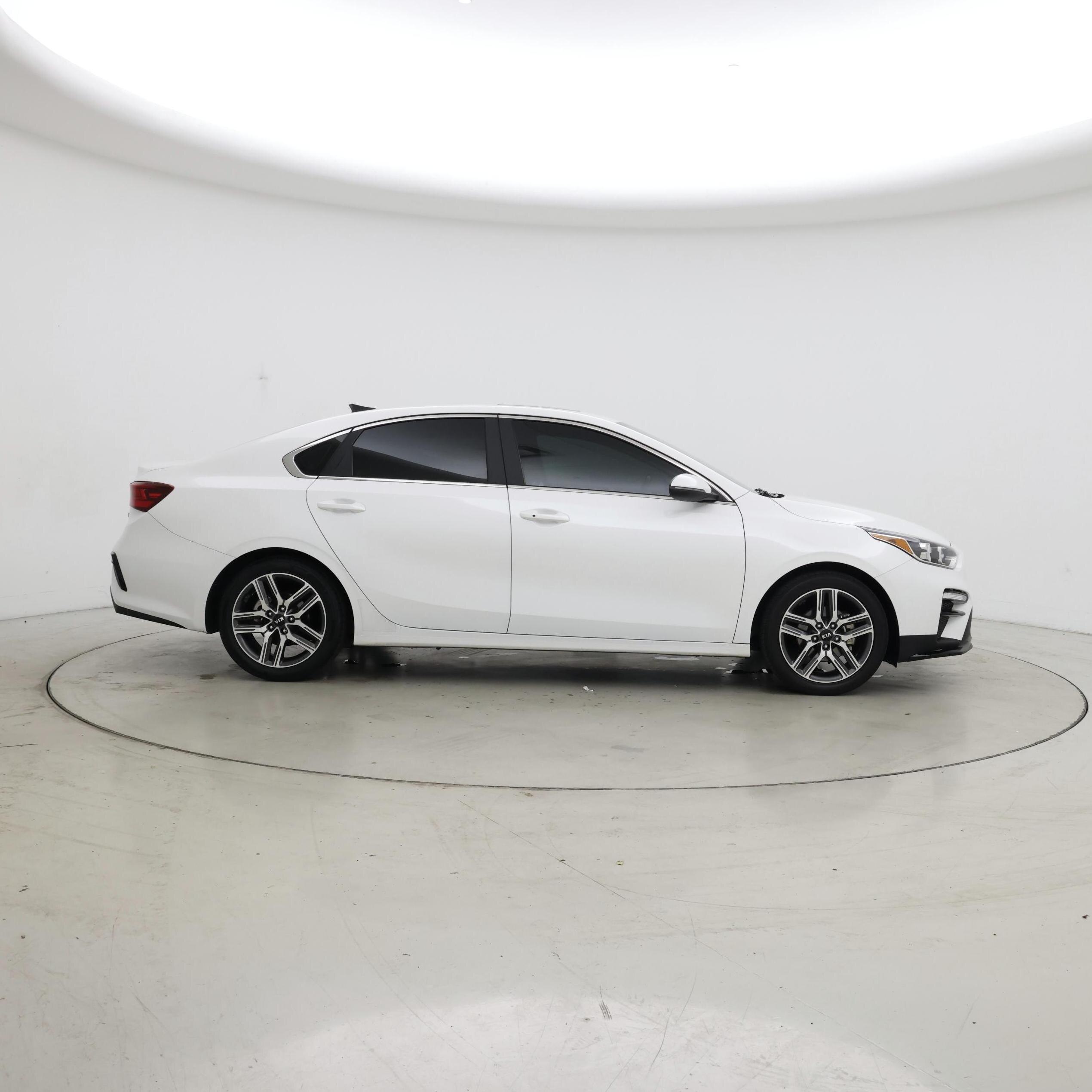 Thumbnail: 2021 Kia Forte - 7