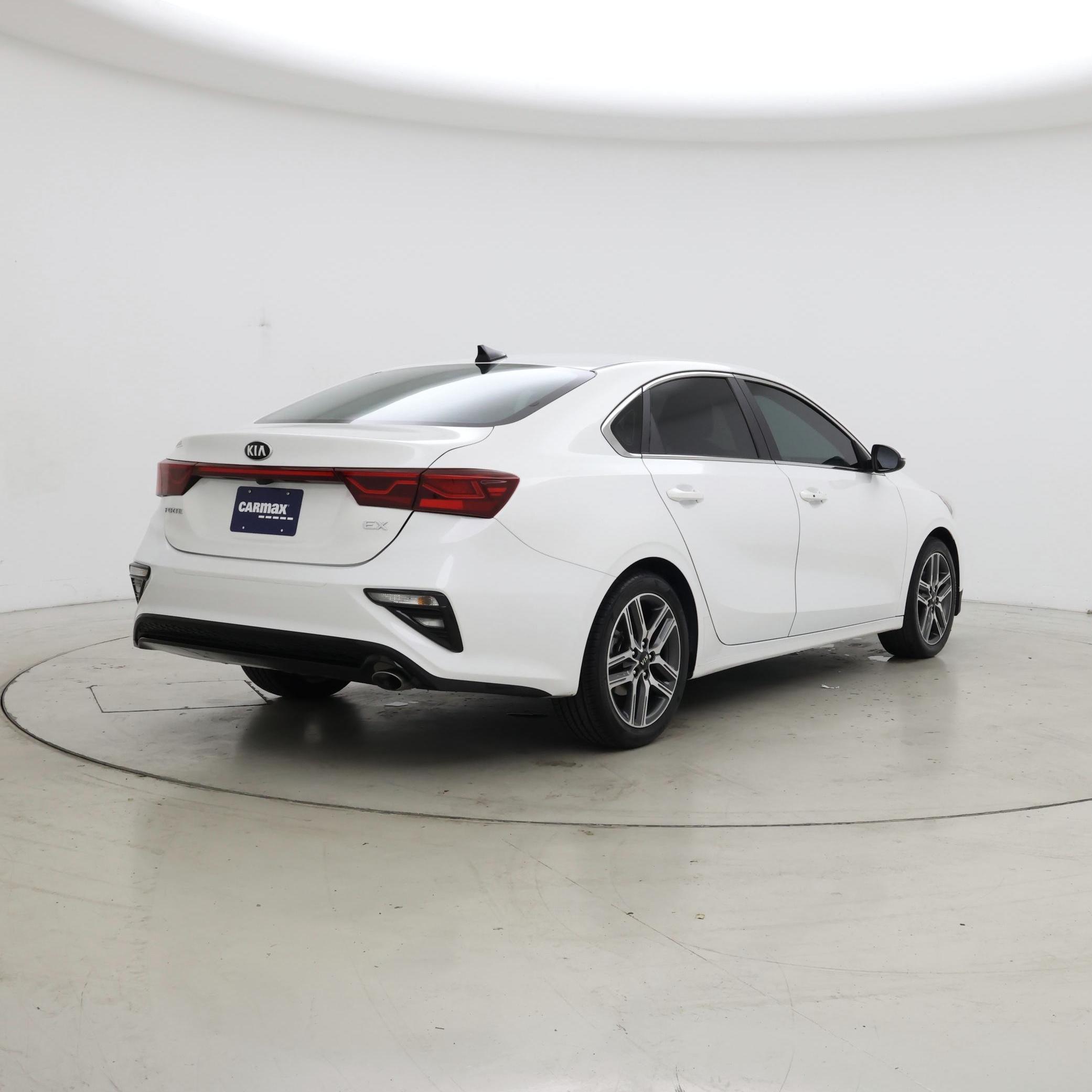 Thumbnail: 2021 Kia Forte - 8