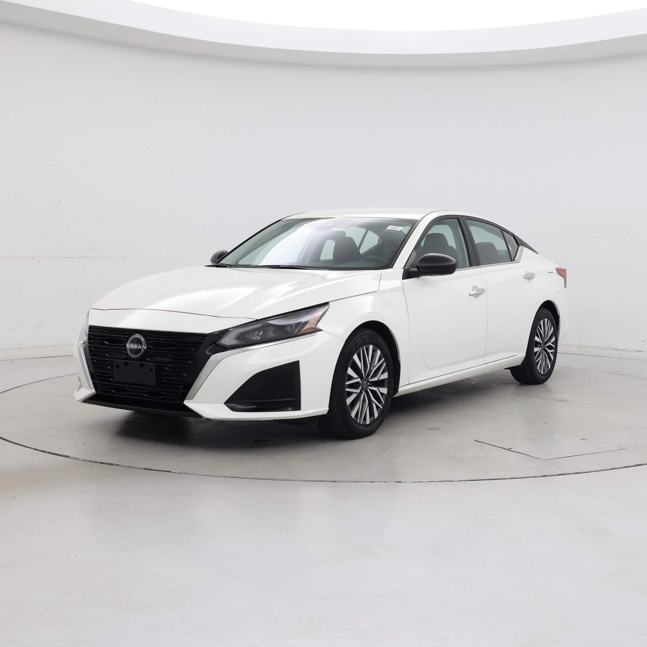 Thumbnail: 2025 Nissan Altima - 4