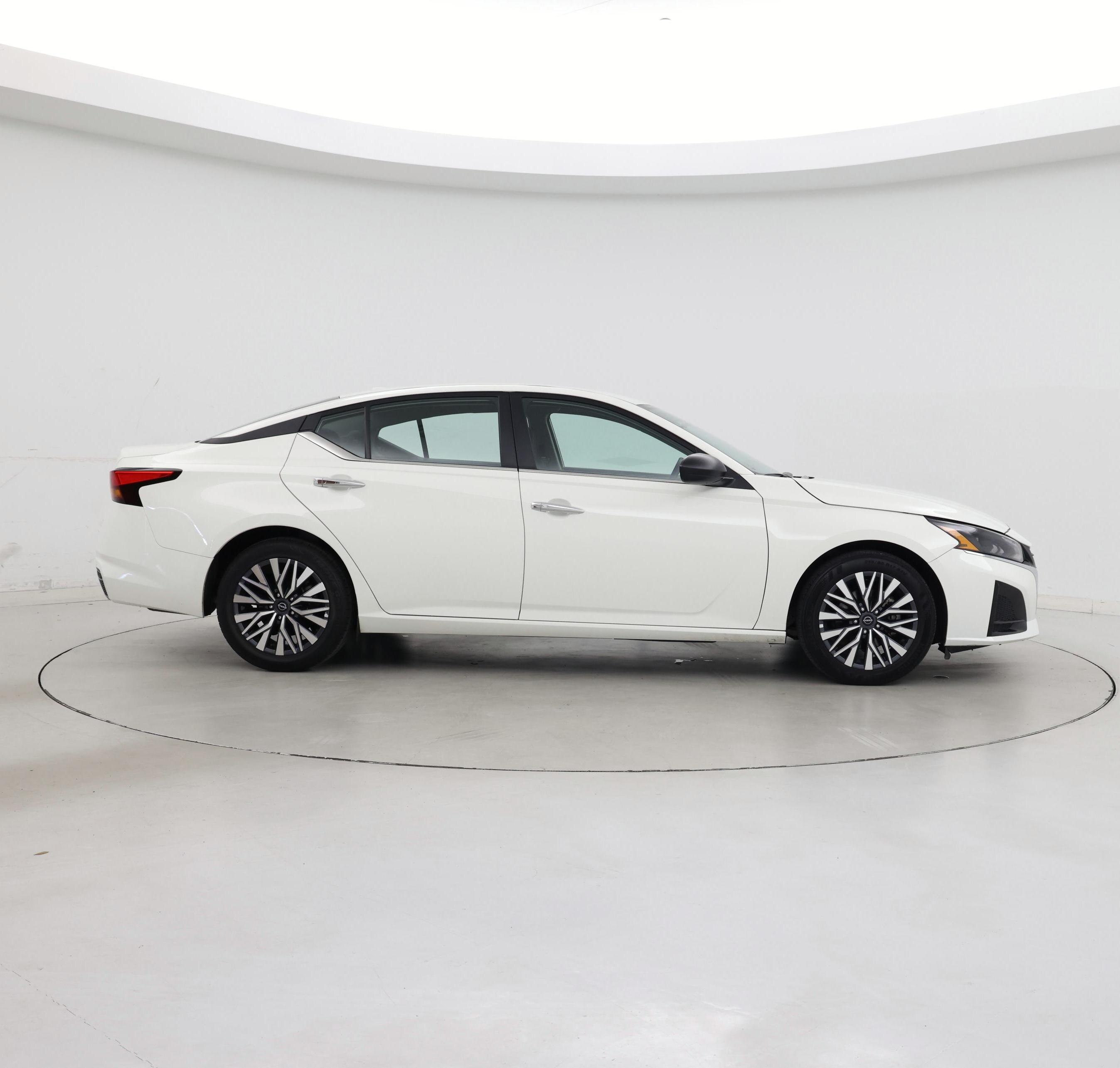 Thumbnail: 2025 Nissan Altima - 7