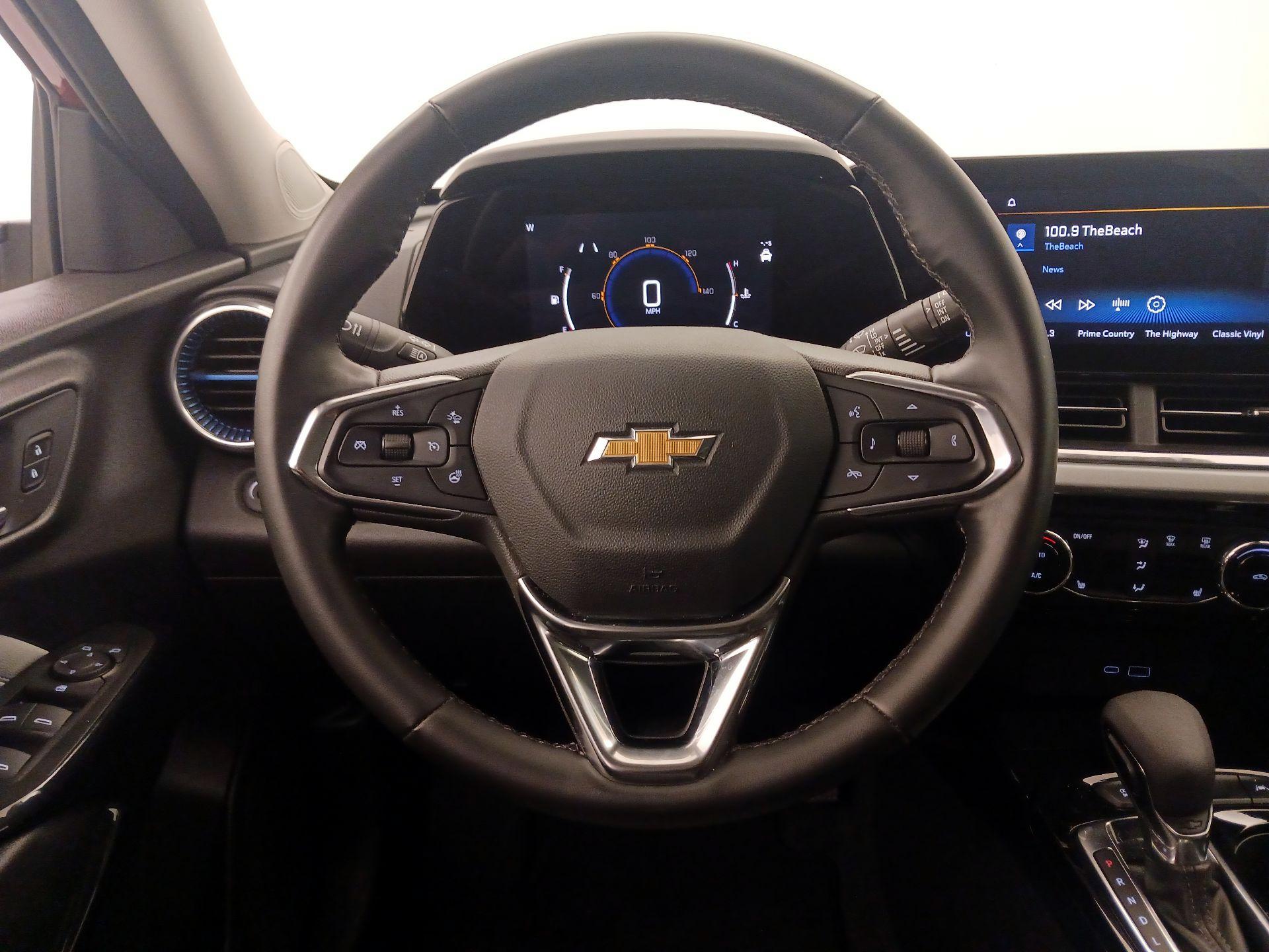 Thumbnail: 2025 Chevrolet Trax - 10