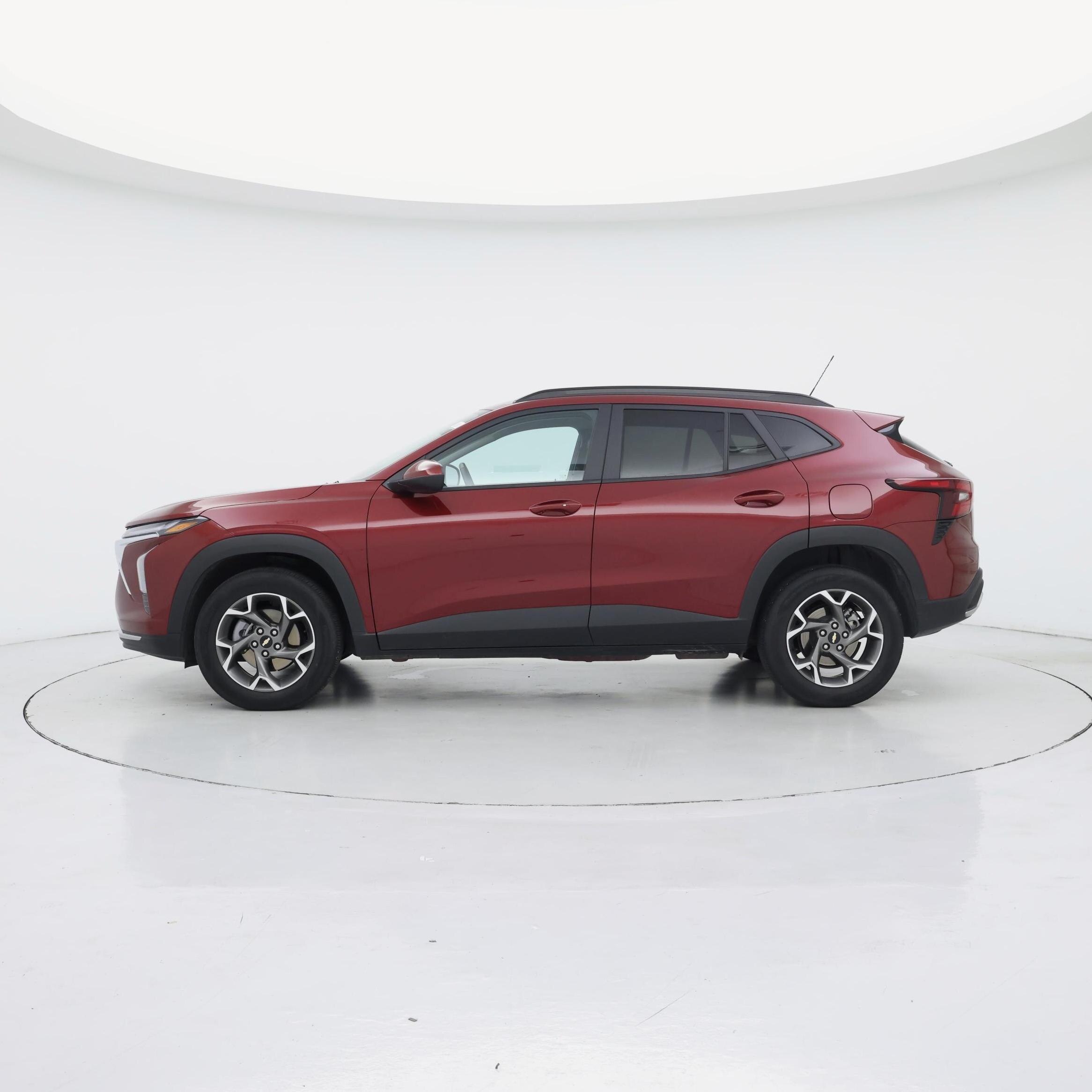 Thumbnail: 2025 Chevrolet Trax - 3