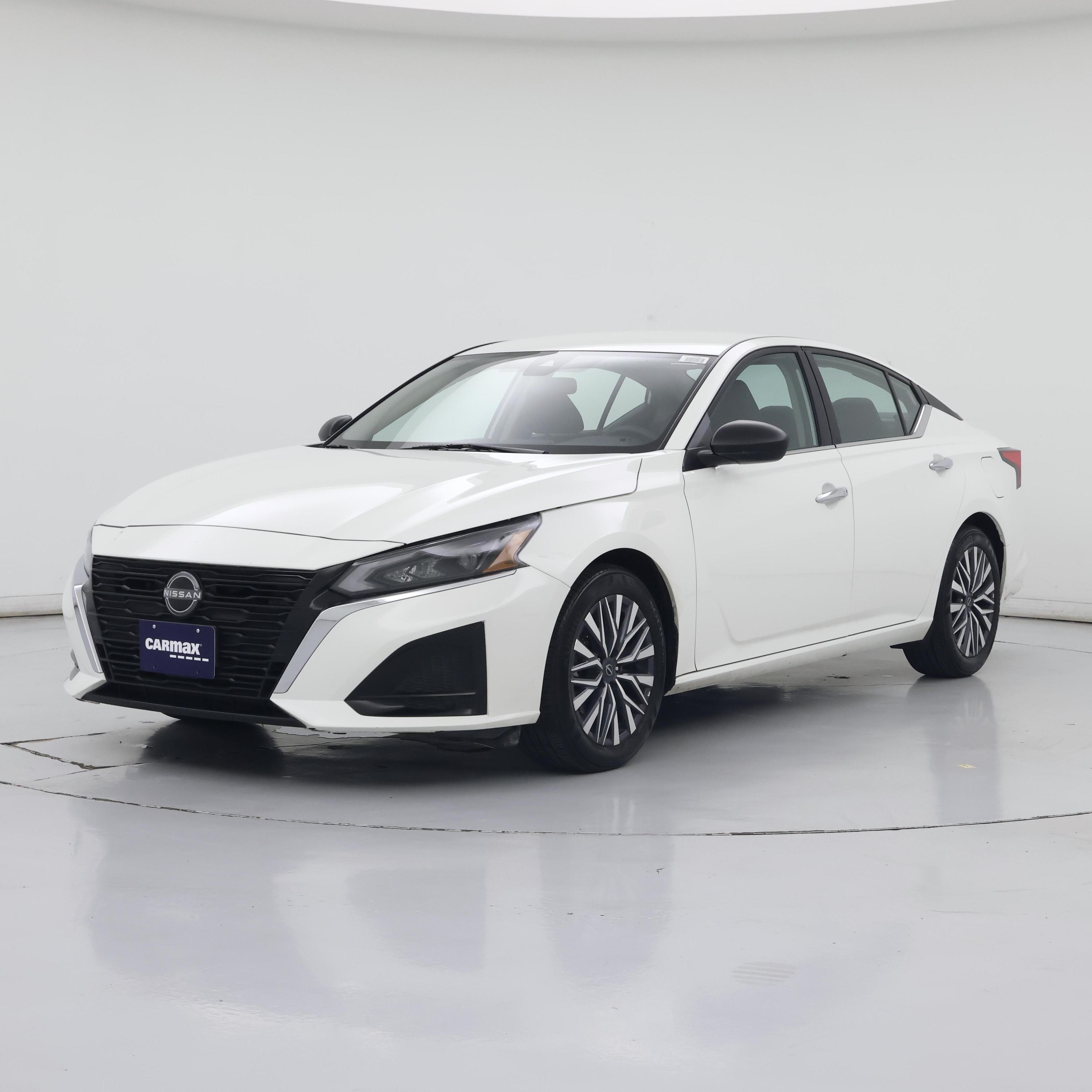 Thumbnail: 2025 Nissan Altima - 4