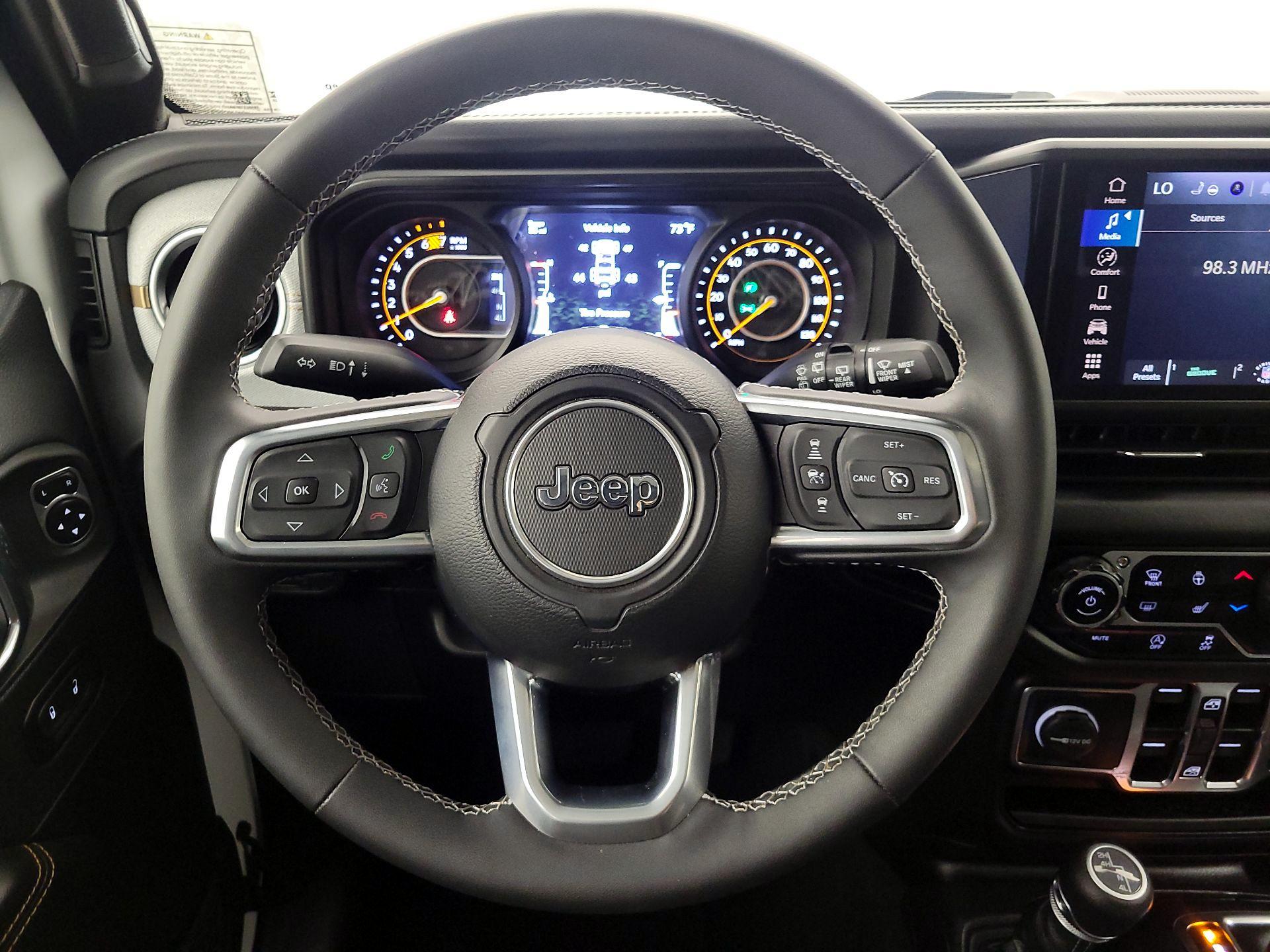 Thumbnail: 2025 Jeep Wrangler - 10