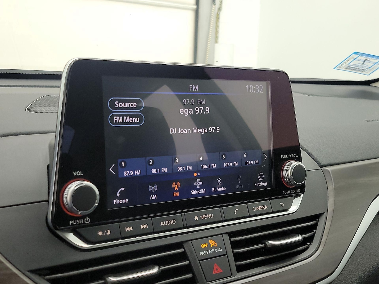 2025 Nissan Altima SV - Photo 16