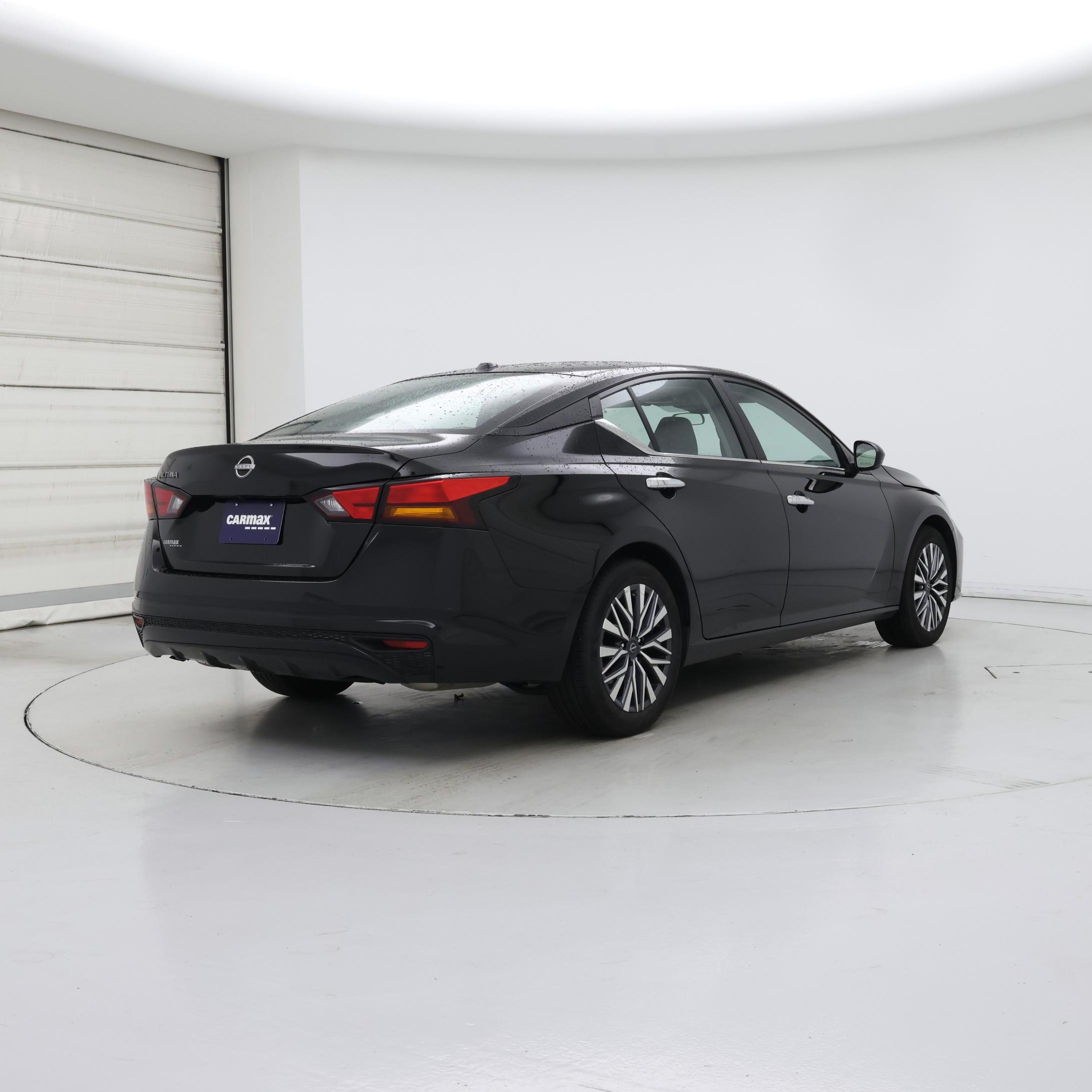 Thumbnail: 2025 Nissan Altima - 8
