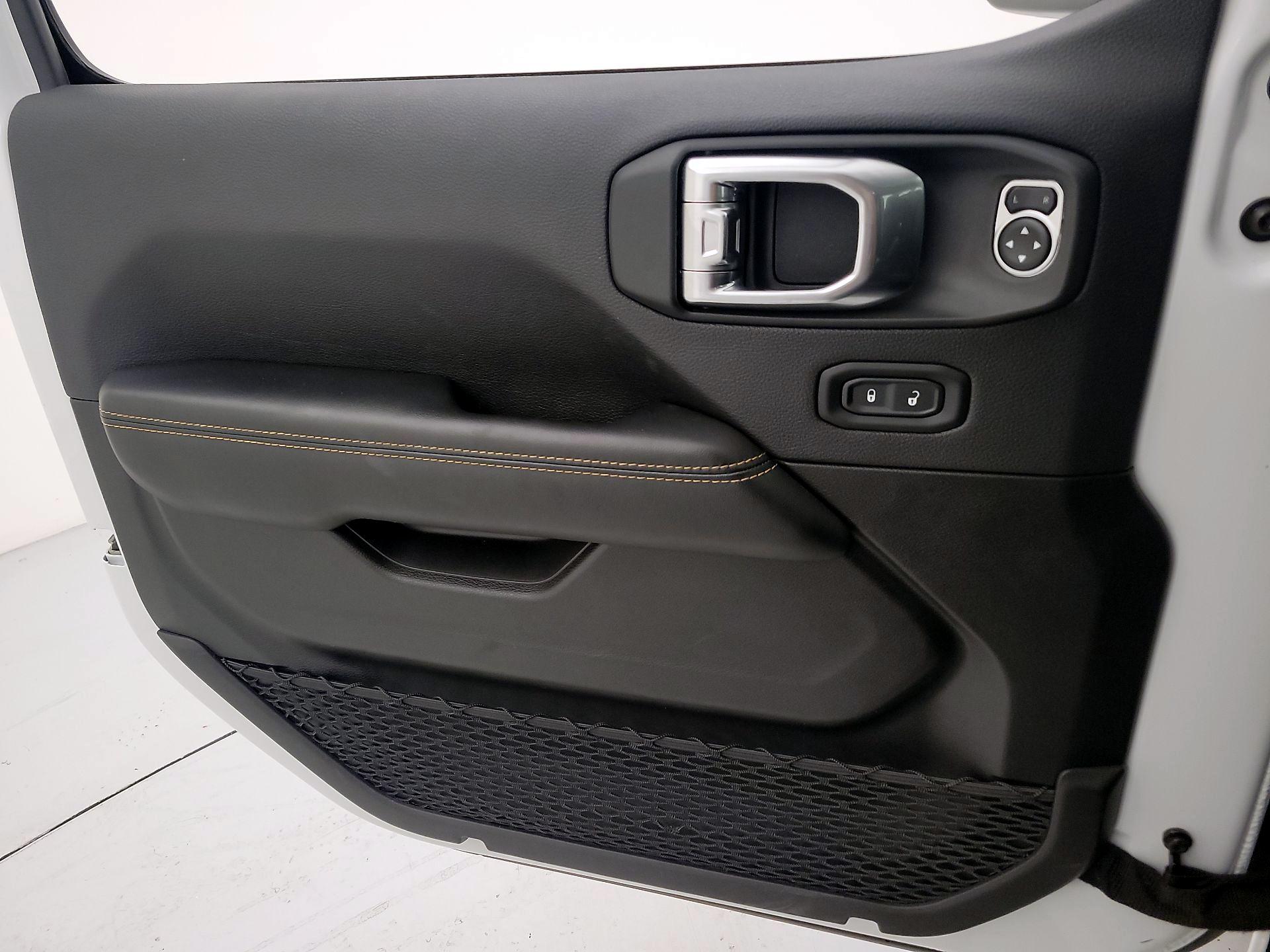 Thumbnail: 2025 Jeep Wrangler - 12