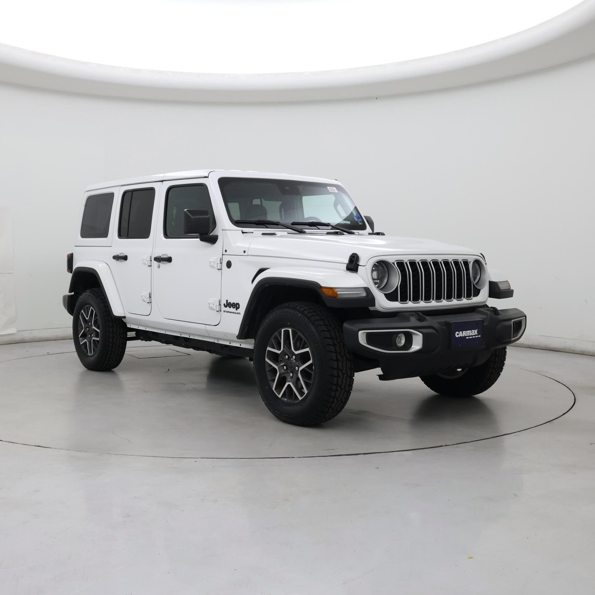 White 2025 Jeep Wrangler Sahara 4-Door 4WD SUV / Crossover Four-Wheel Drive Automatic
