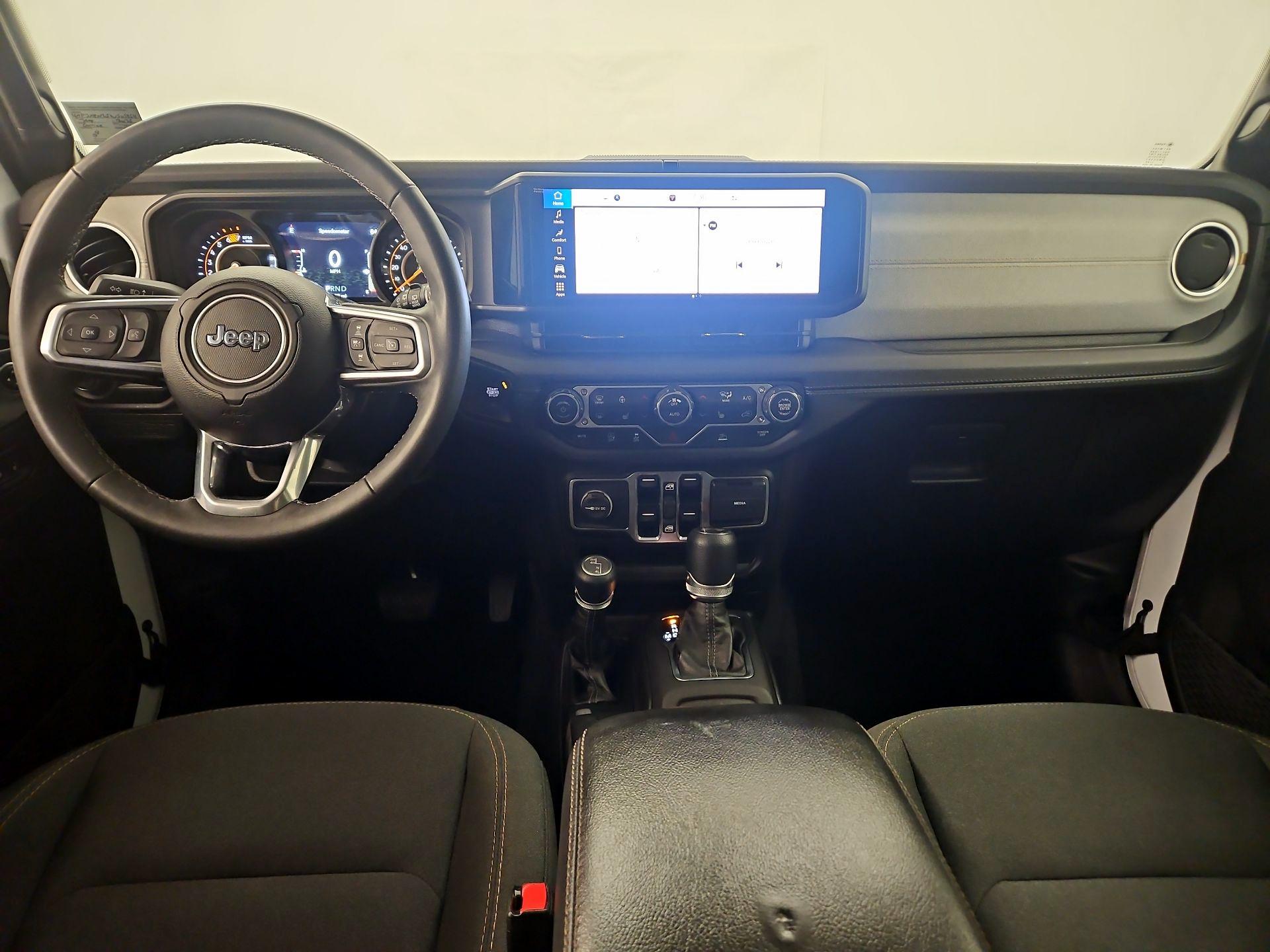 Thumbnail: 2025 Jeep Wrangler - 9