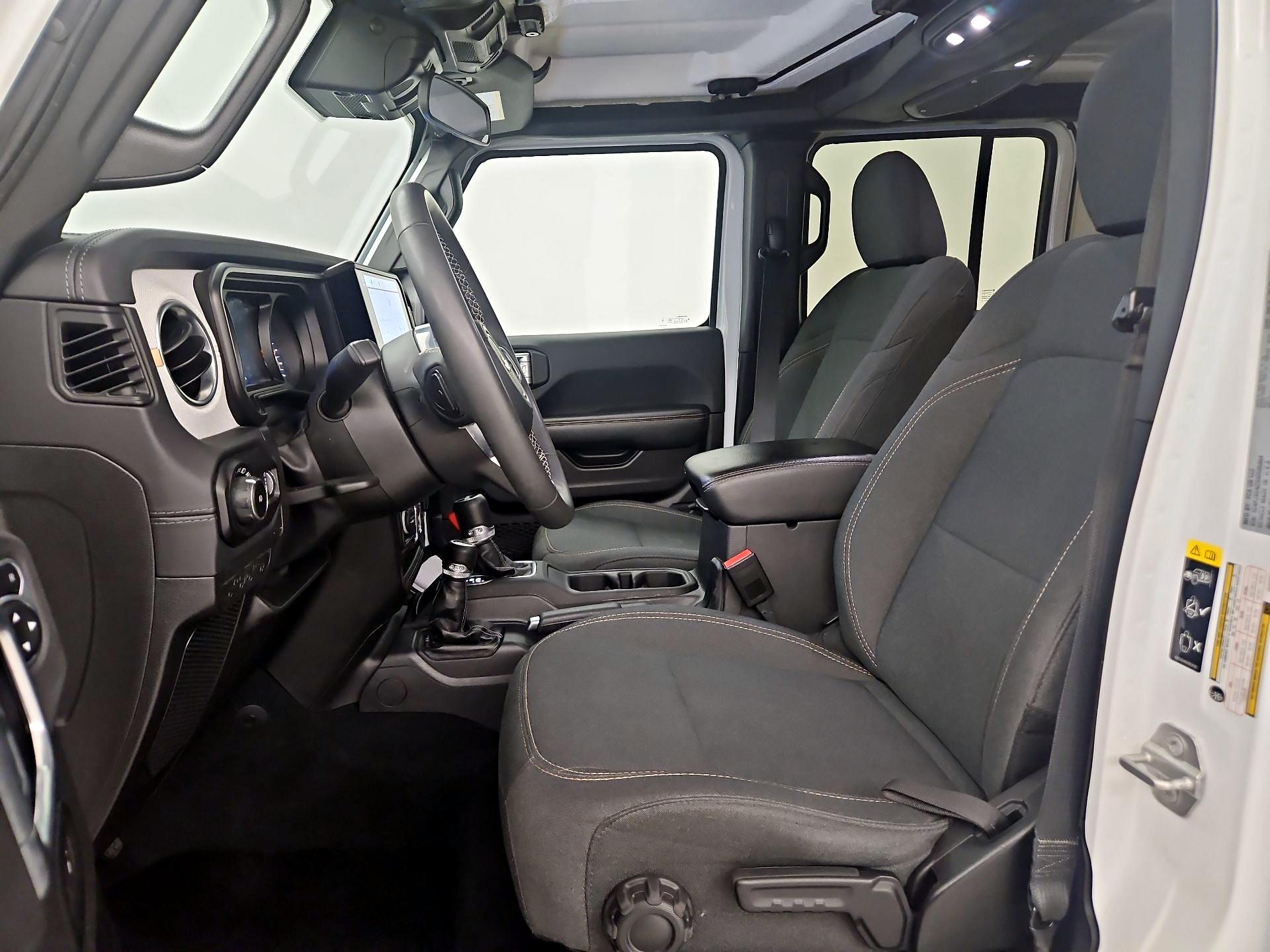 Thumbnail: 2025 Jeep Wrangler - 11
