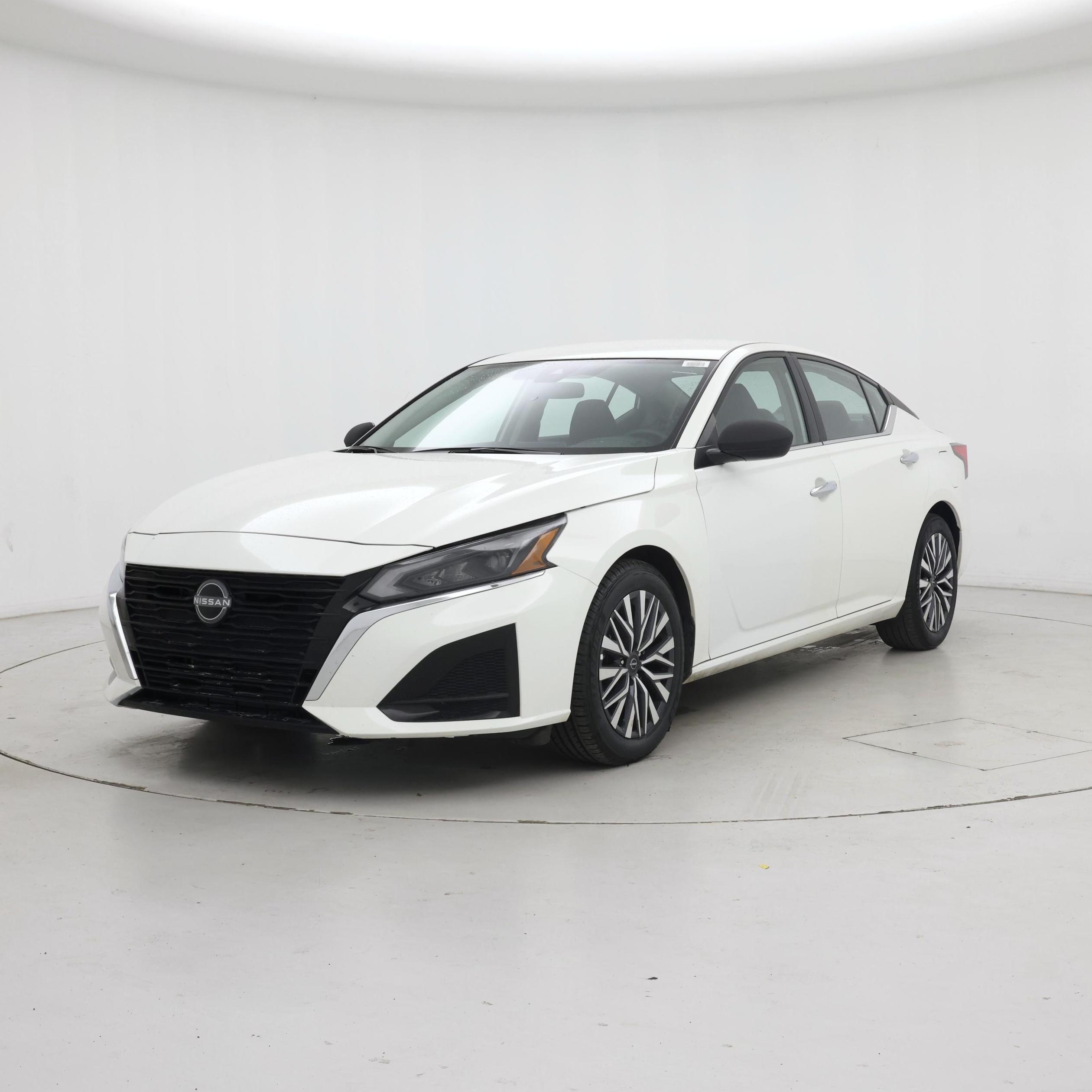 Thumbnail: 2025 Nissan Altima - 4