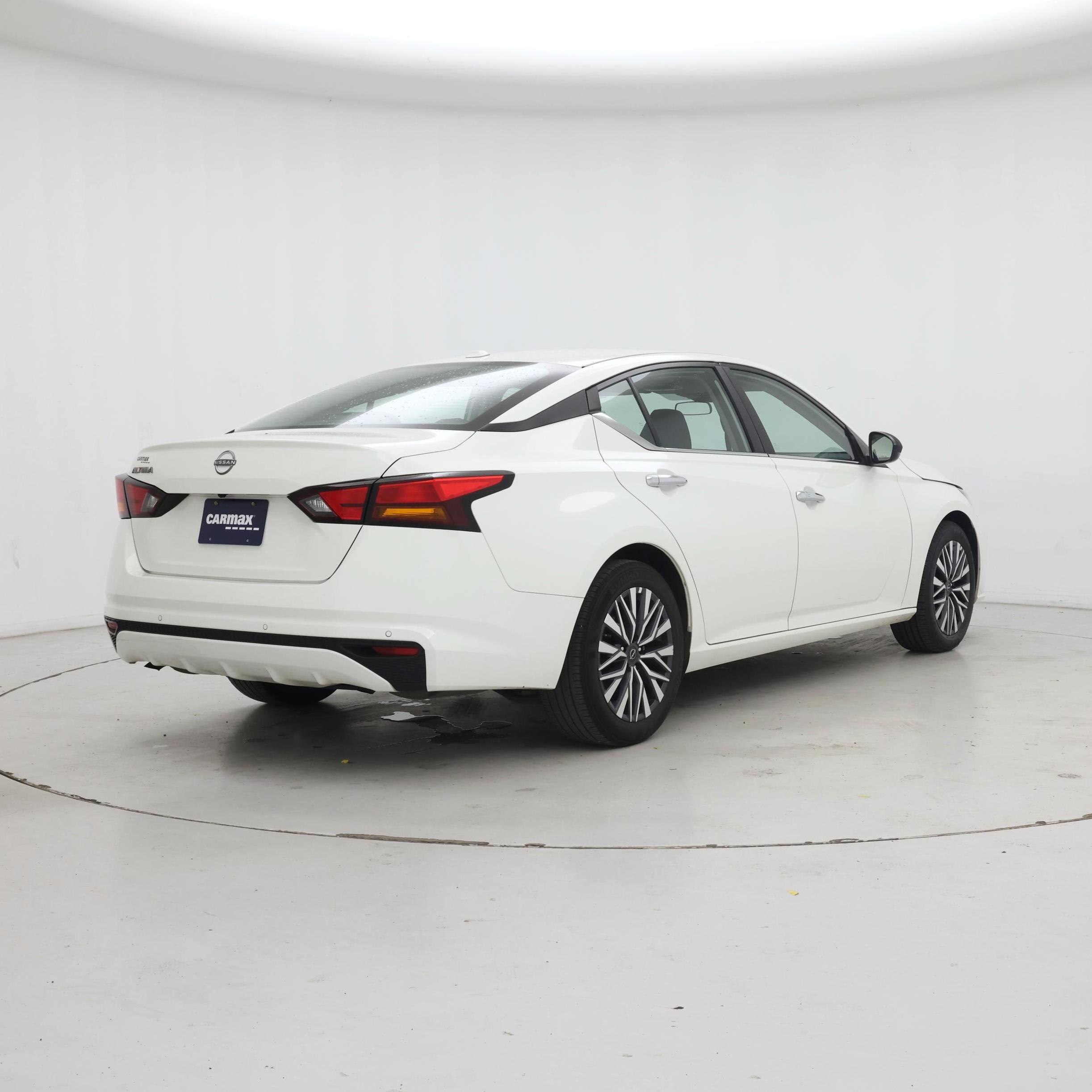 Thumbnail: 2025 Nissan Altima - 8