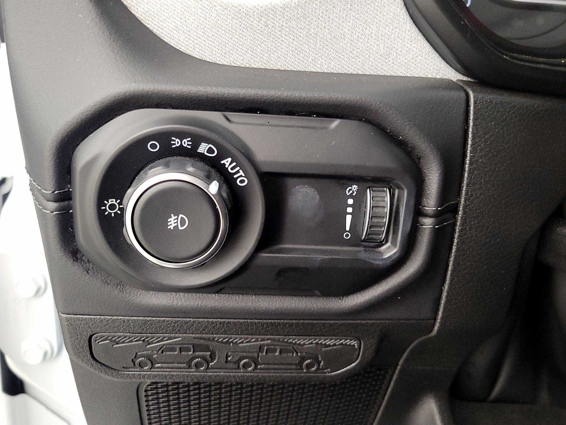 Thumbnail: 2025 Jeep Wrangler - 13