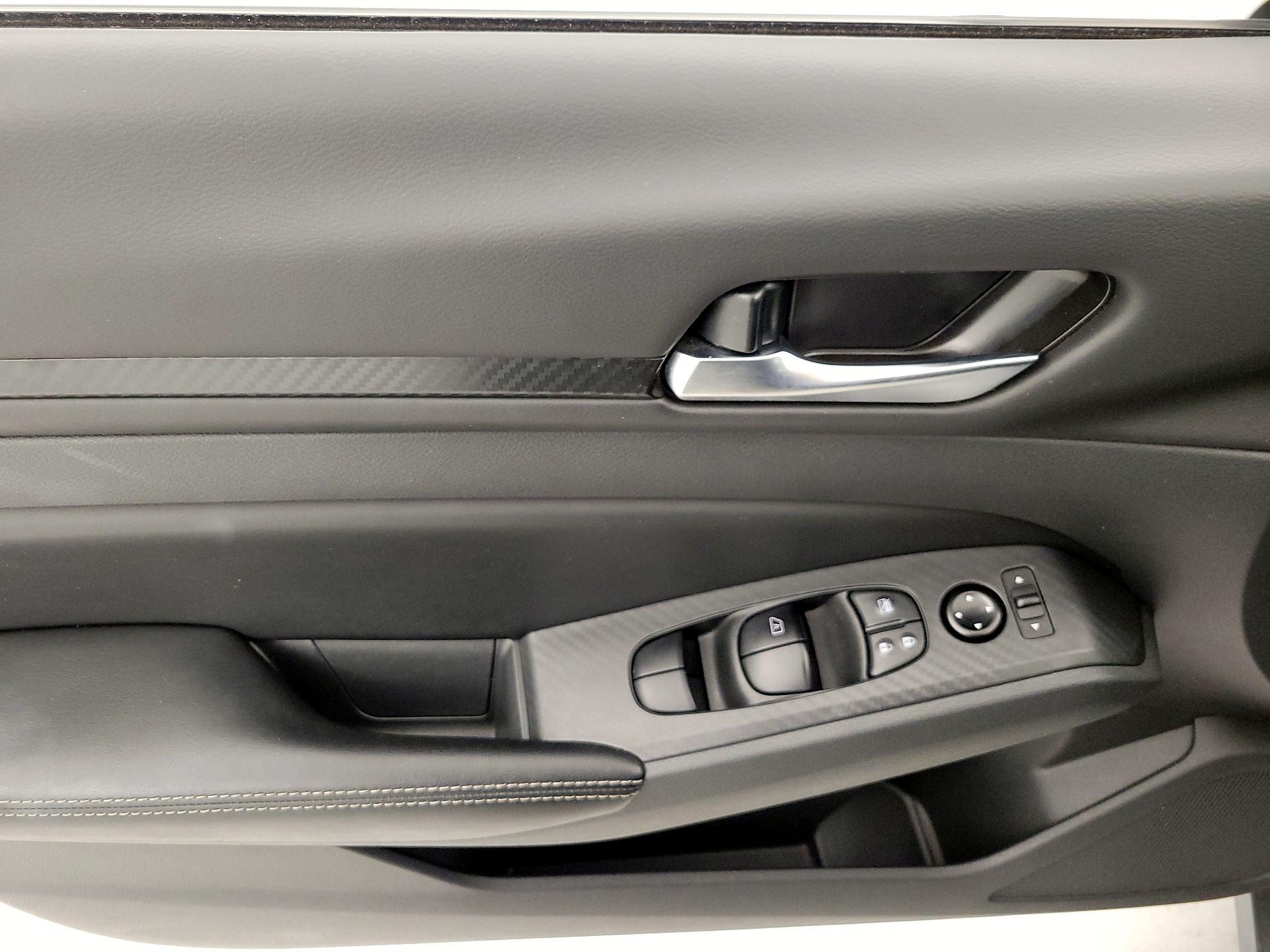 Thumbnail: 2025 Nissan Altima - 12